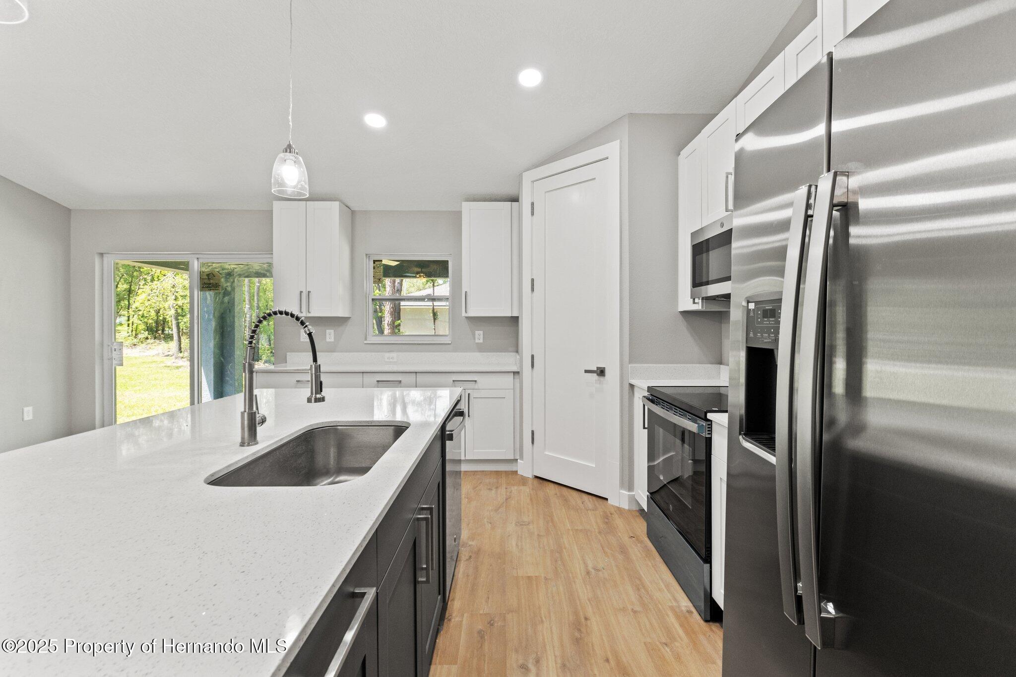 8792 N Sandree Drive, Dunnellon, Florida image 11