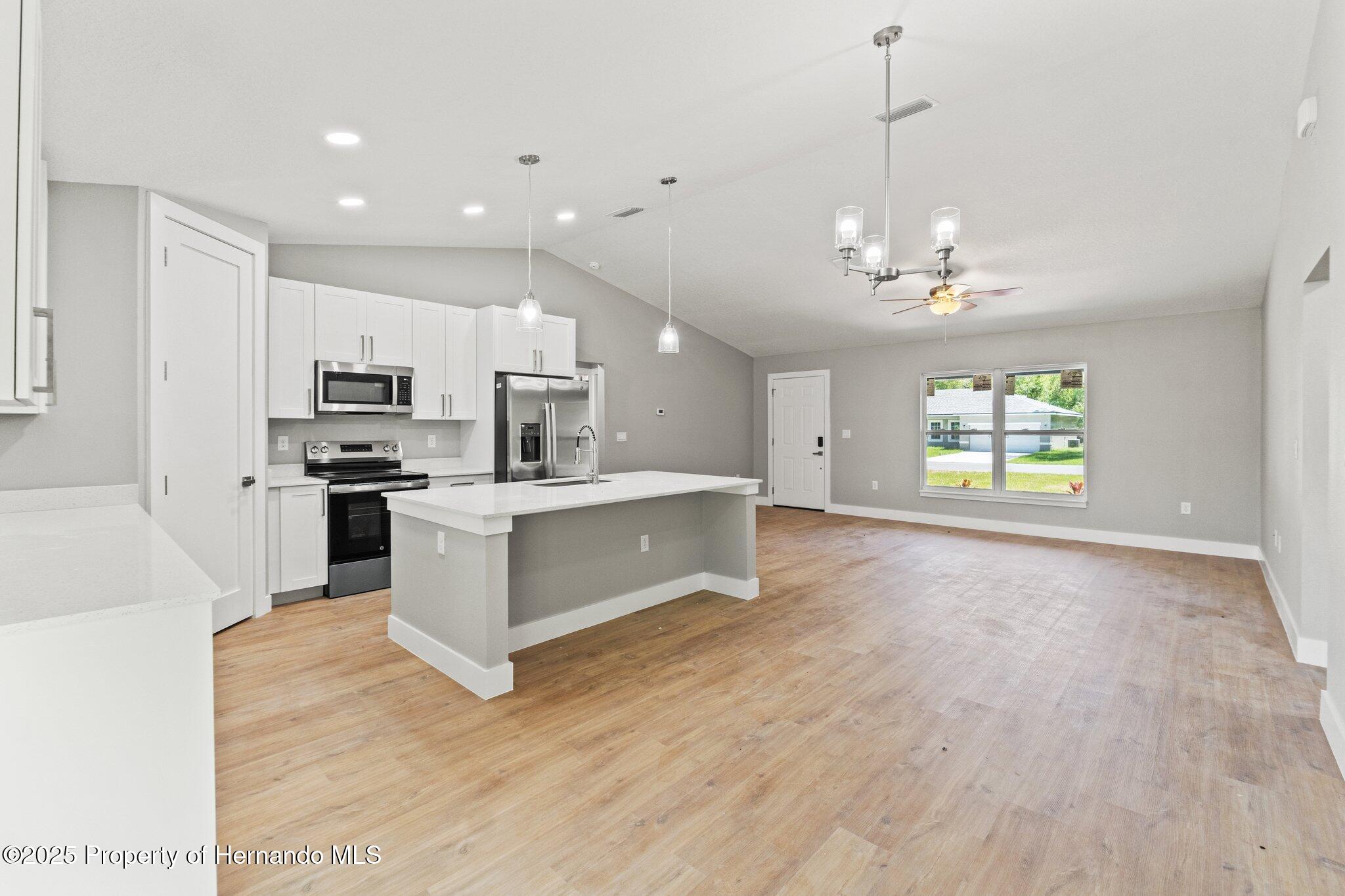 8792 N Sandree Drive, Dunnellon, Florida image 9