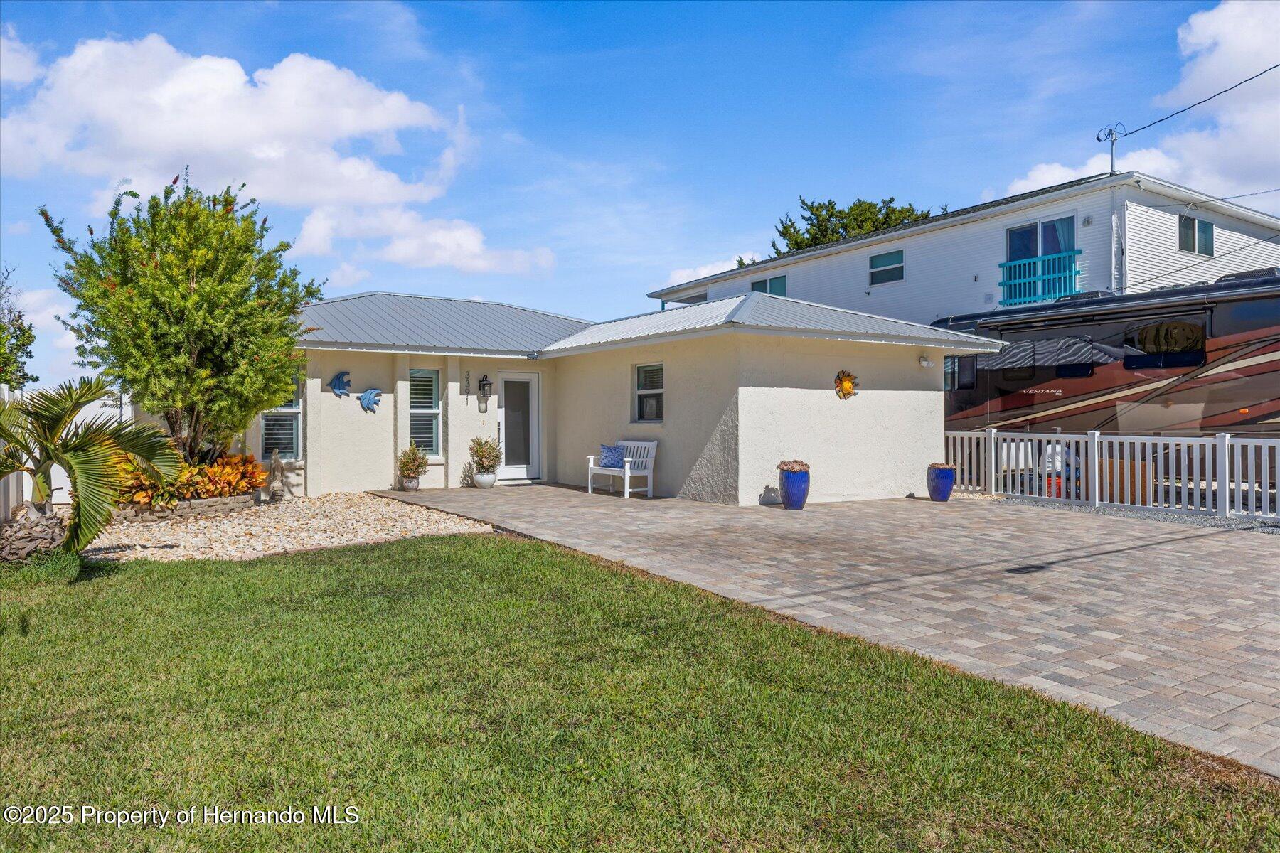 3391 Mangrove Drive