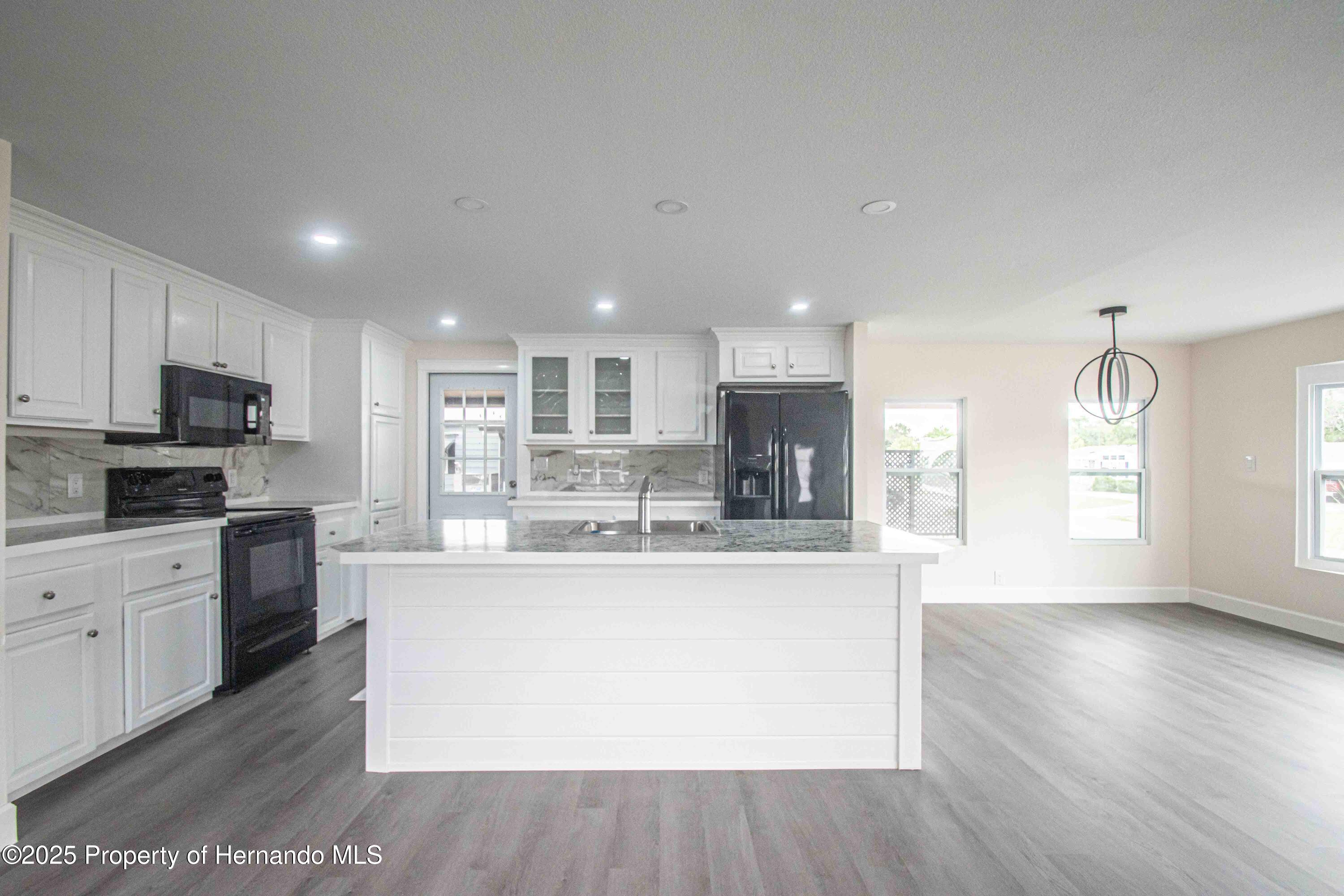 14790 Rialto Avenue, Brooksville, Florida image 4