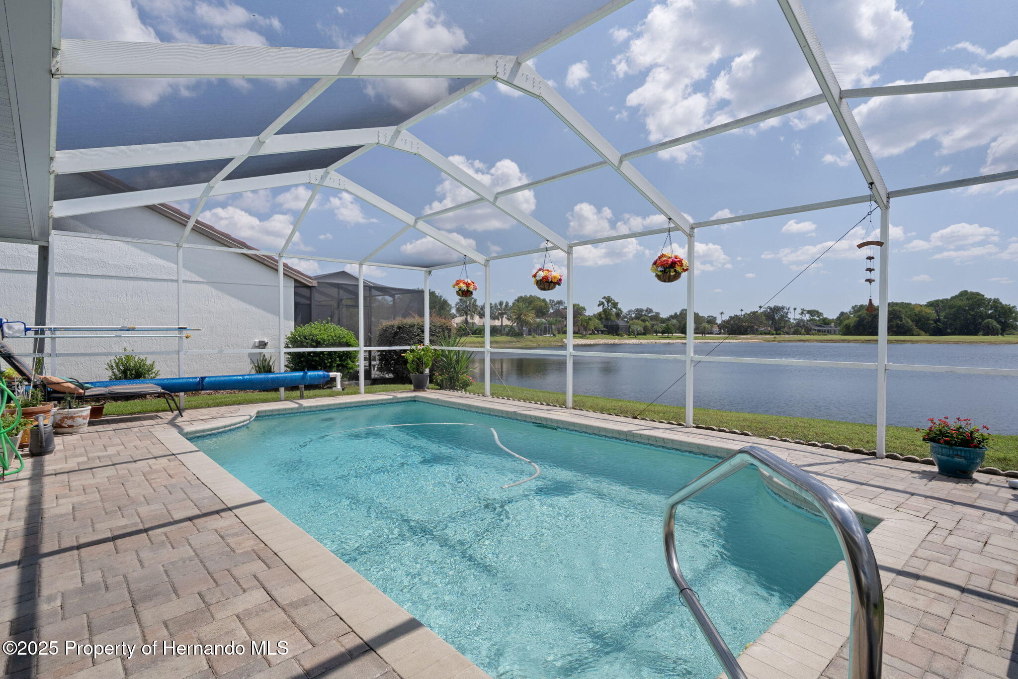 Weeki Wachee, Florida 34613, United States, 2 Bedrooms Bedrooms, ,2 BathroomsBathrooms,Residential,Pending,214229