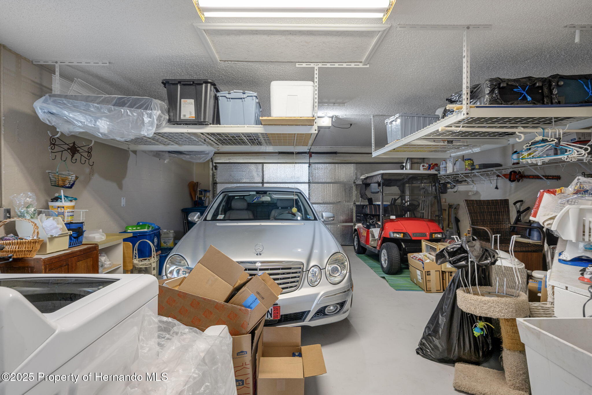 Weeki Wachee, Florida 34613, United States, 2 Bedrooms Bedrooms, ,2 BathroomsBathrooms,Residential,Pending,214229