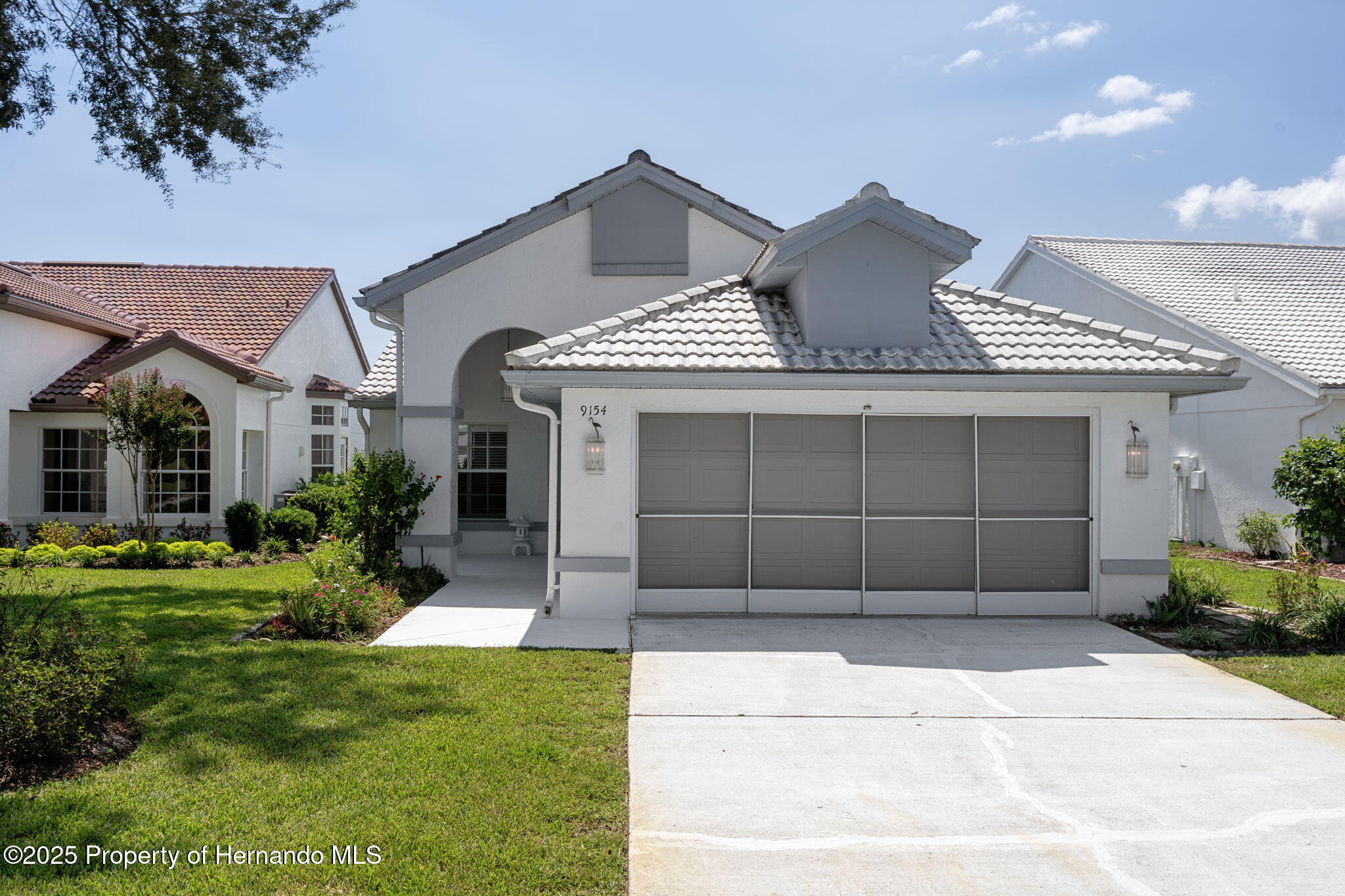 Weeki Wachee, Florida 34613, United States, 2 Bedrooms Bedrooms, ,2 BathroomsBathrooms,Residential,Pending,214229