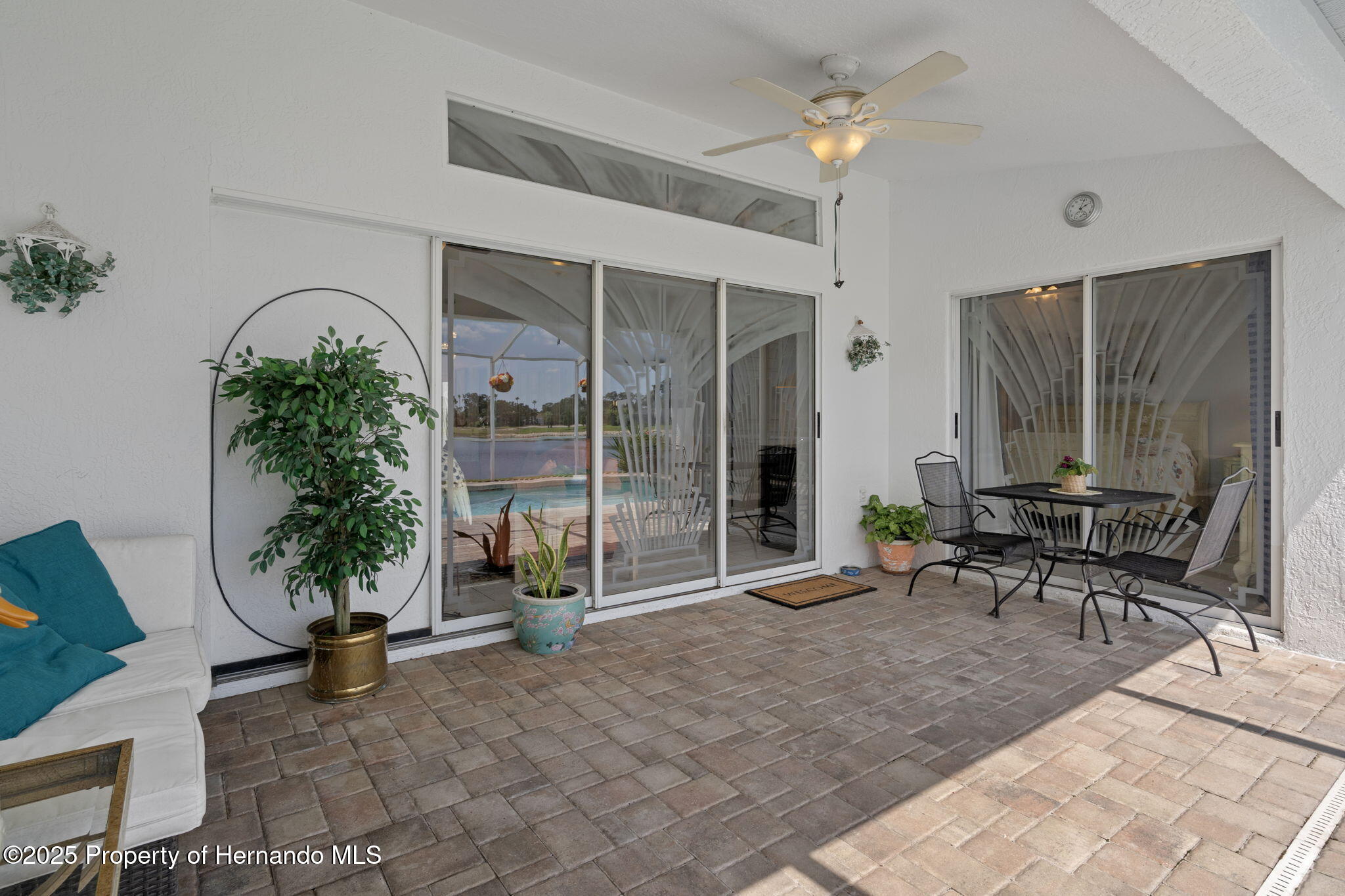 Weeki Wachee, Florida 34613, United States, 2 Bedrooms Bedrooms, ,2 BathroomsBathrooms,Residential,Pending,214229