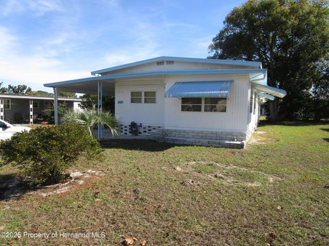 Mobile Home For Sale - 8250 Modena Avenue<br/> Brooksville, FL 34613