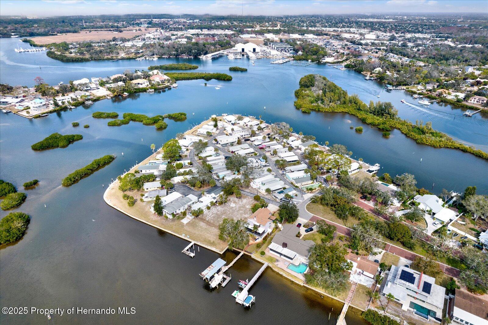 800 Chesapeake Drive, Tarpon Springs, Florida image 6