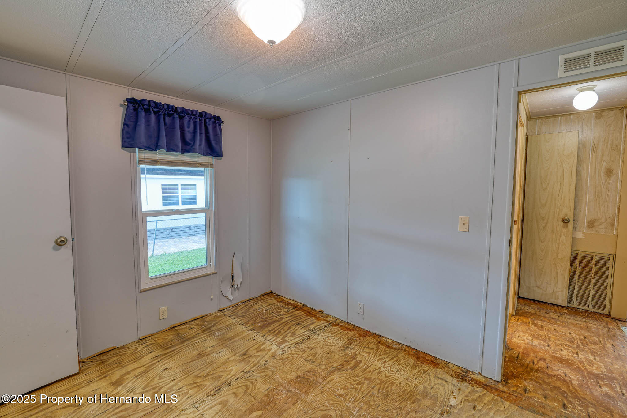 5265 Palisade Drive, Weeki Wachee, Florida image 17