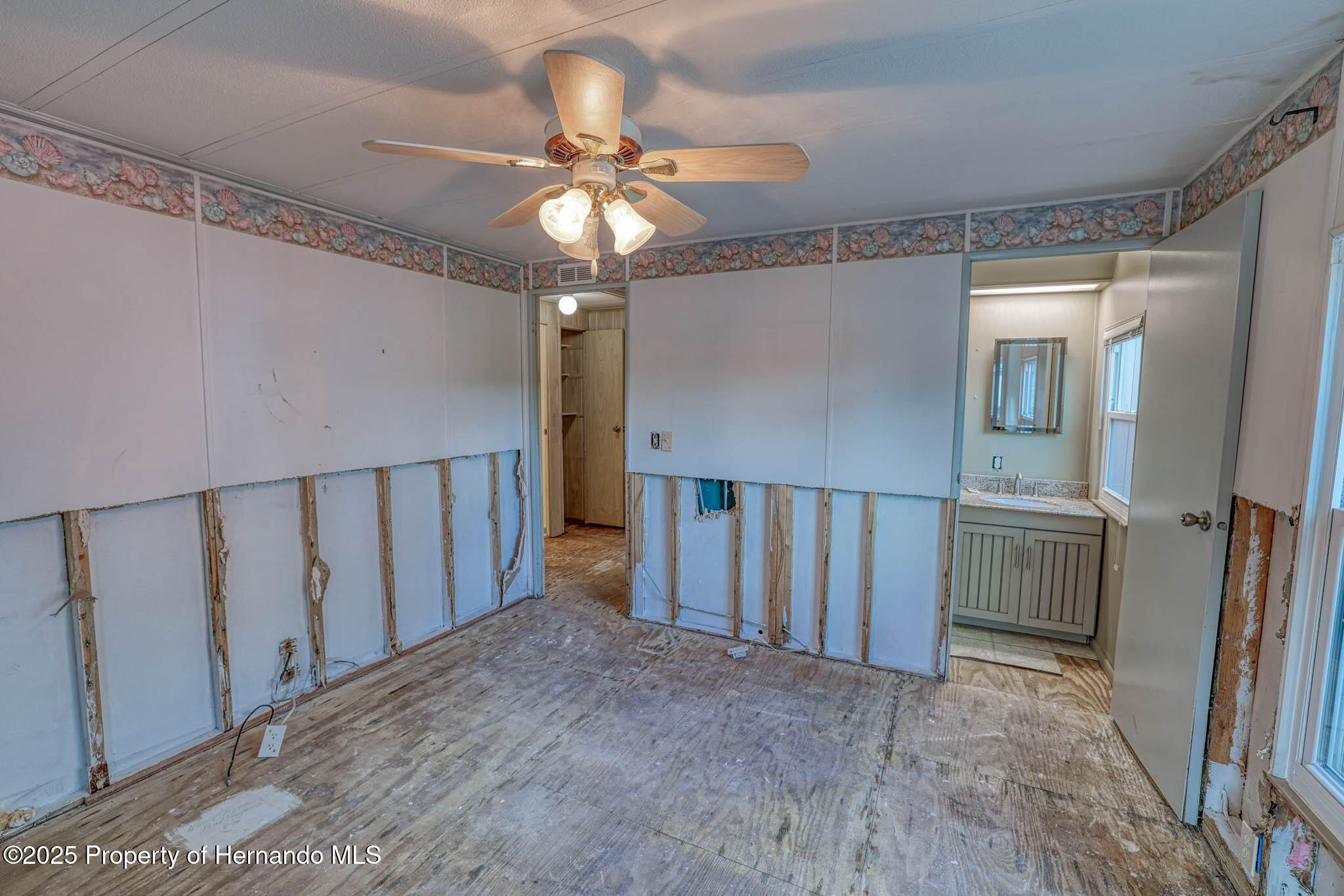5265 Palisade Drive, Weeki Wachee, Florida image 20