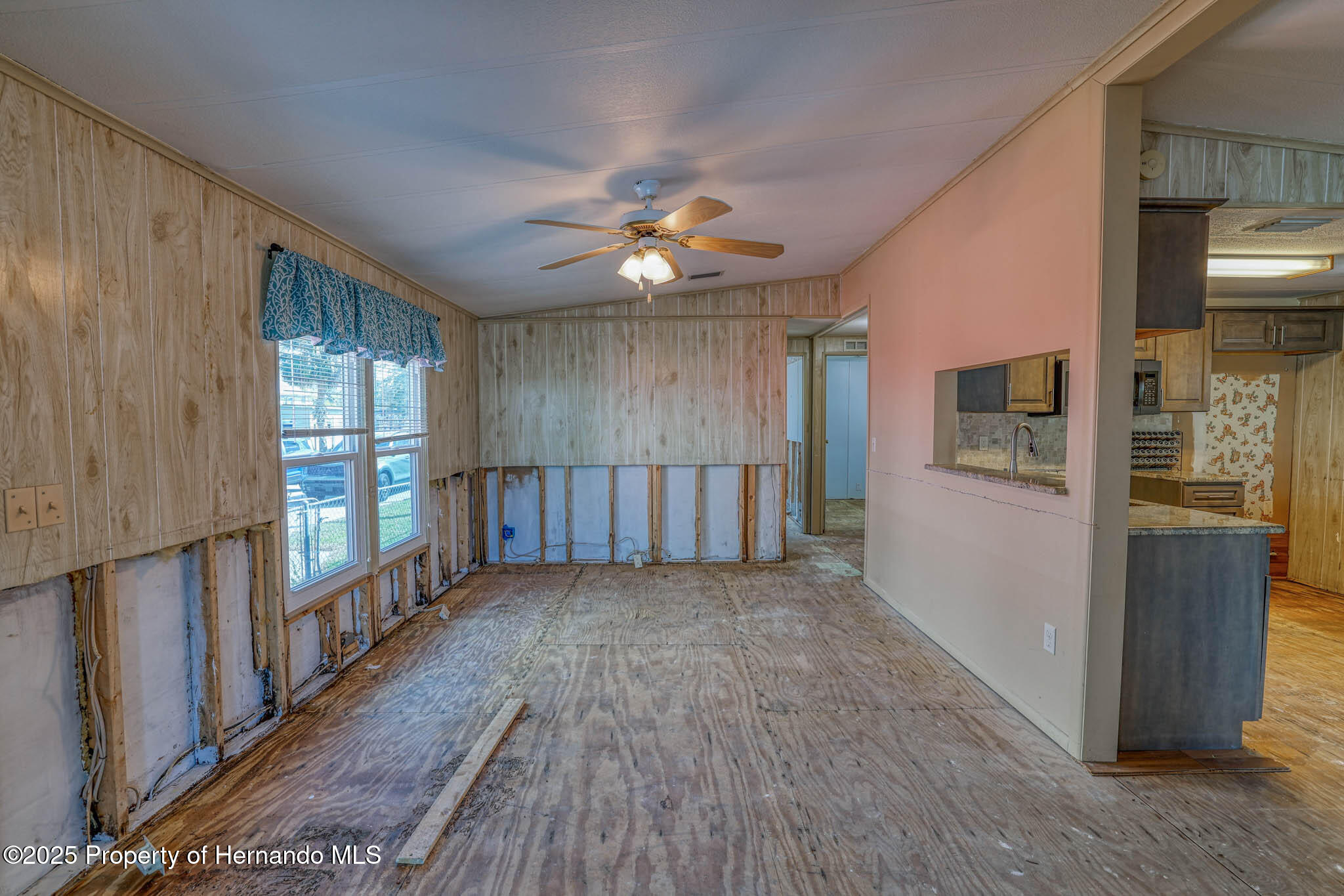 5265 Palisade Drive, Weeki Wachee, Florida image 13