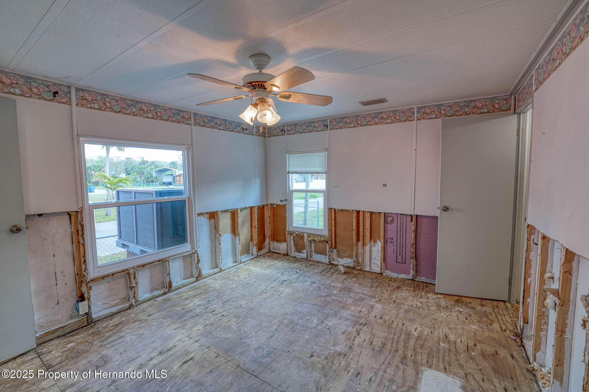 5265 Palisade Drive, Weeki Wachee, Florida image 19