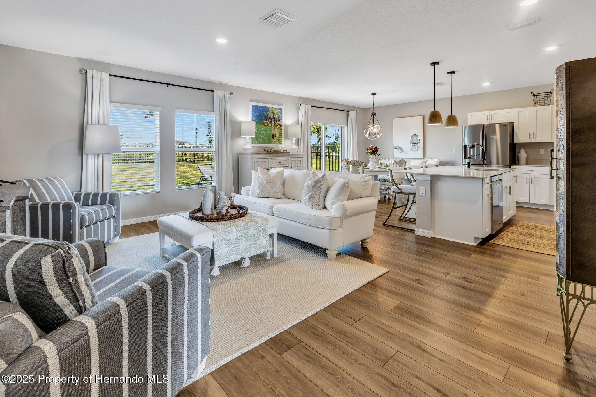 5486 Summer Sunset Drive, Apollo Beach, Florida image 7