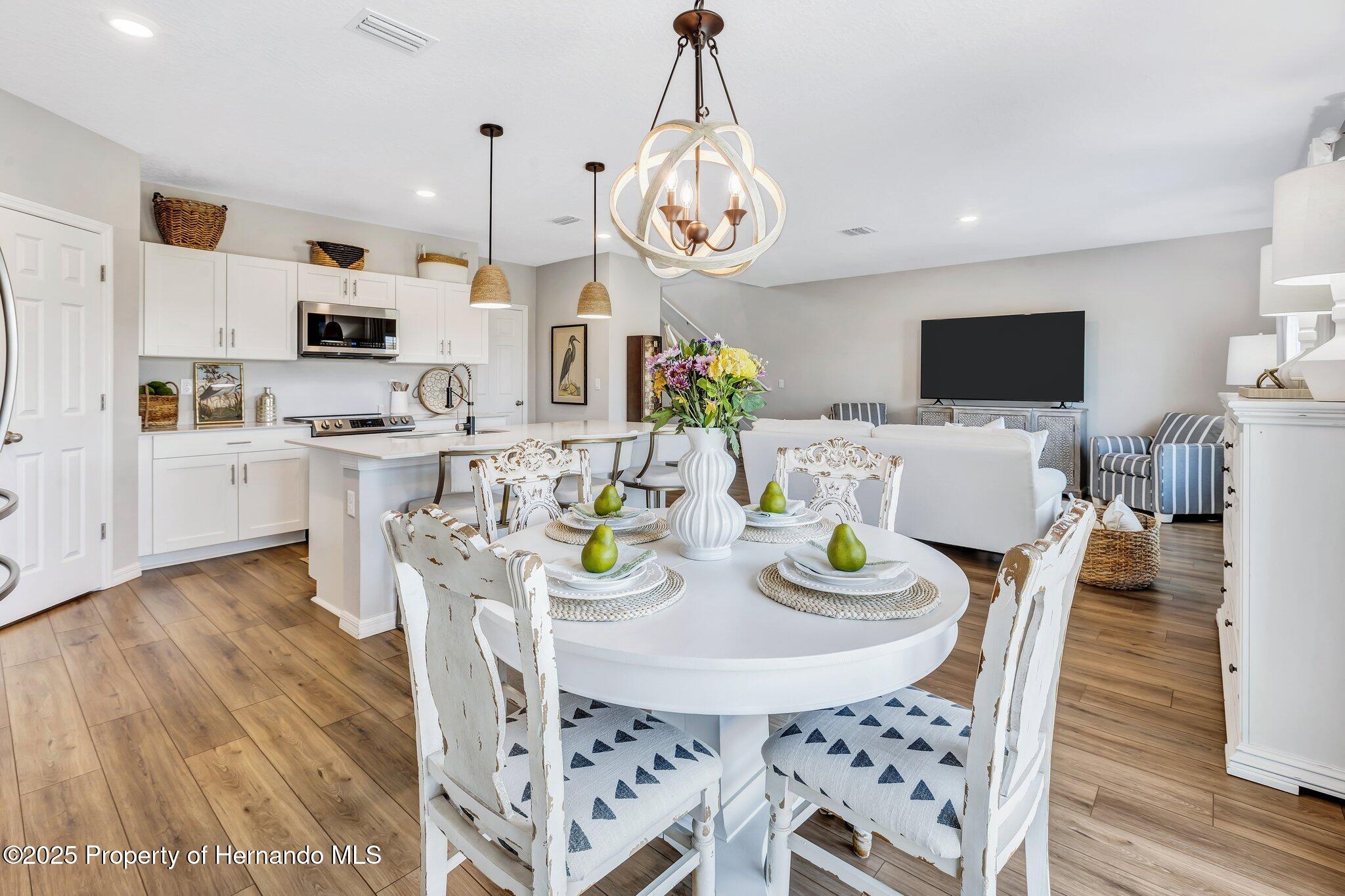 5486 Summer Sunset Drive, Apollo Beach, Florida image 11