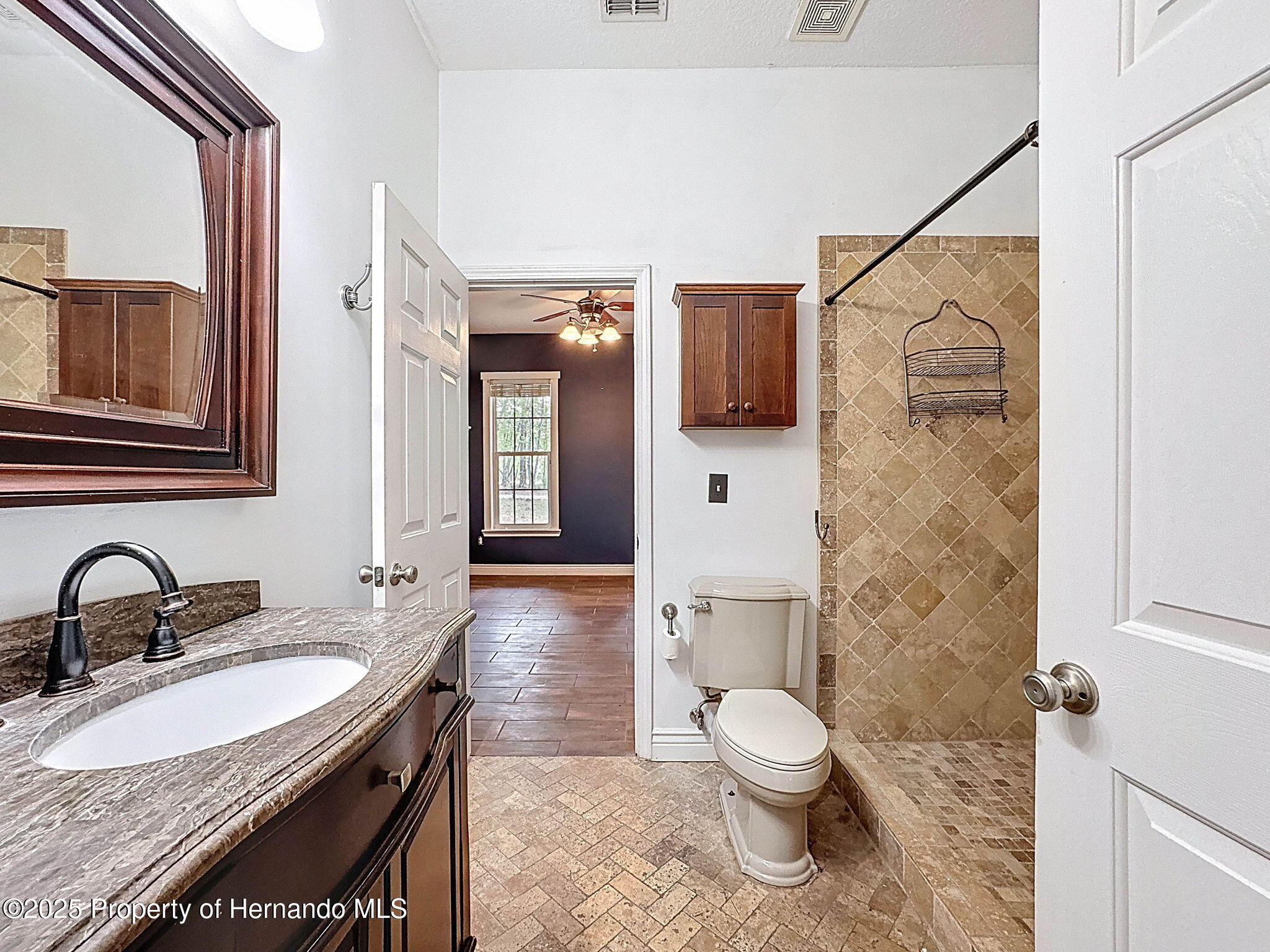 18308 Valor Path, Brooksville, Florida image 36