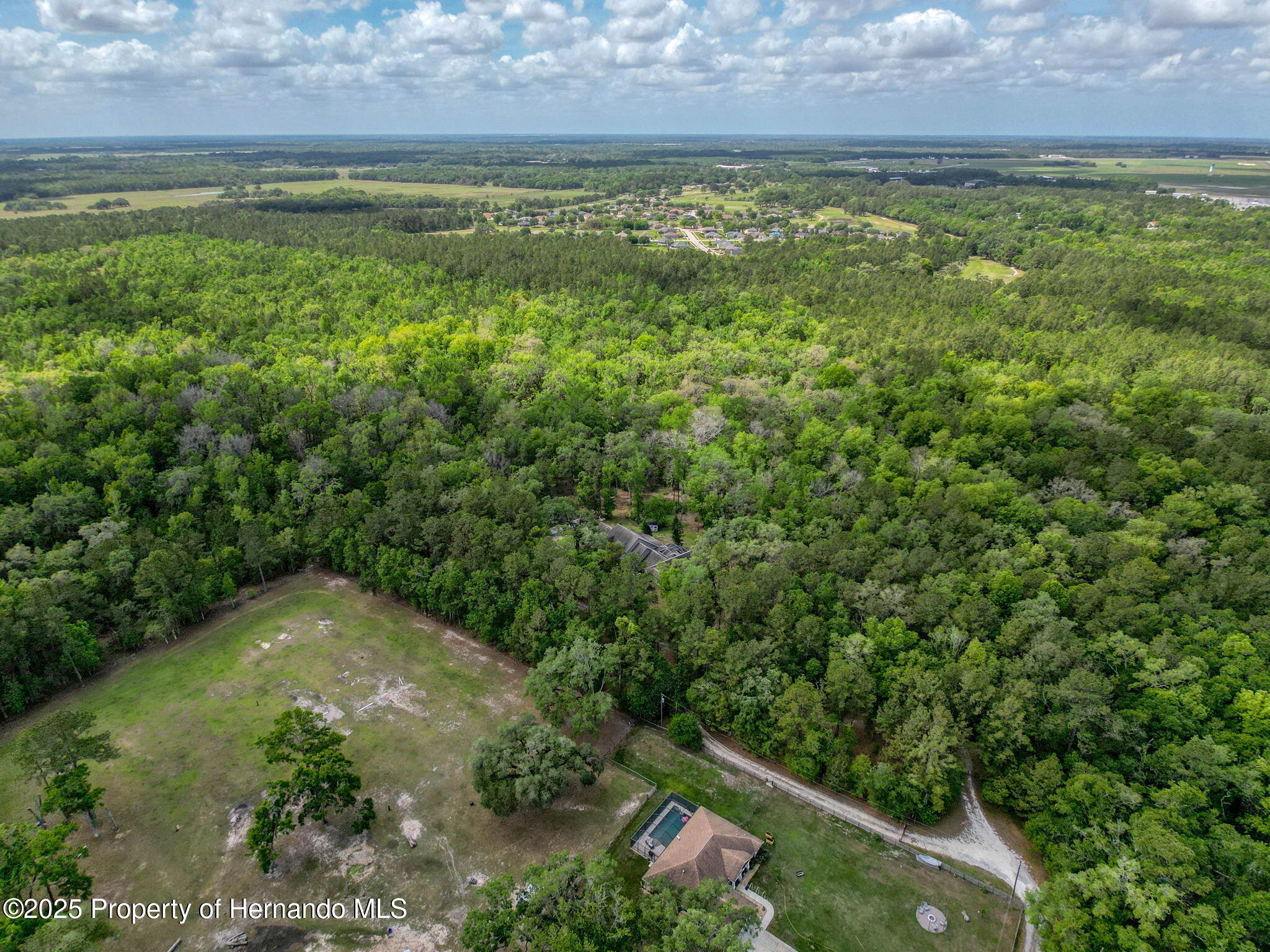 18308 Valor Path, Brooksville, Florida image 32