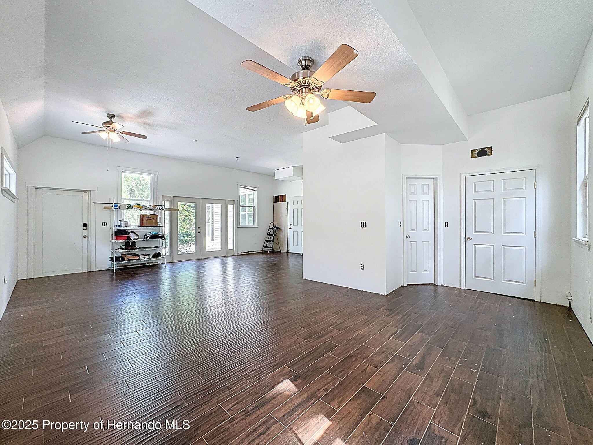 18308 Valor Path, Brooksville, Florida image 44