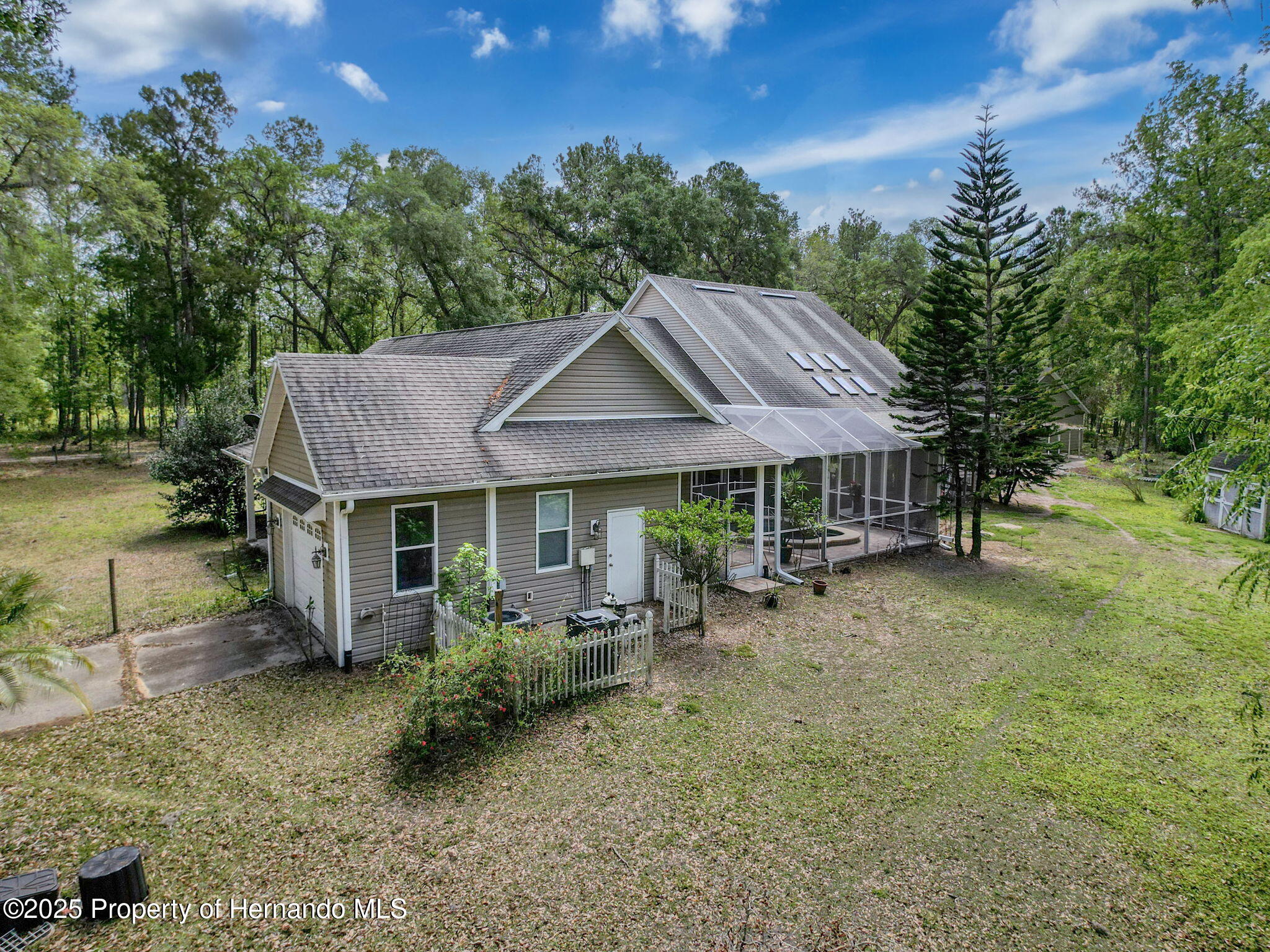 18308 Valor Path, Brooksville, Florida image 23
