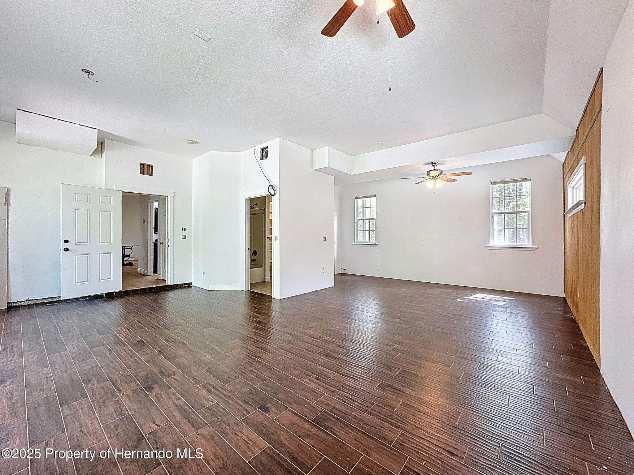 18308 Valor Path, Brooksville, Florida image 43