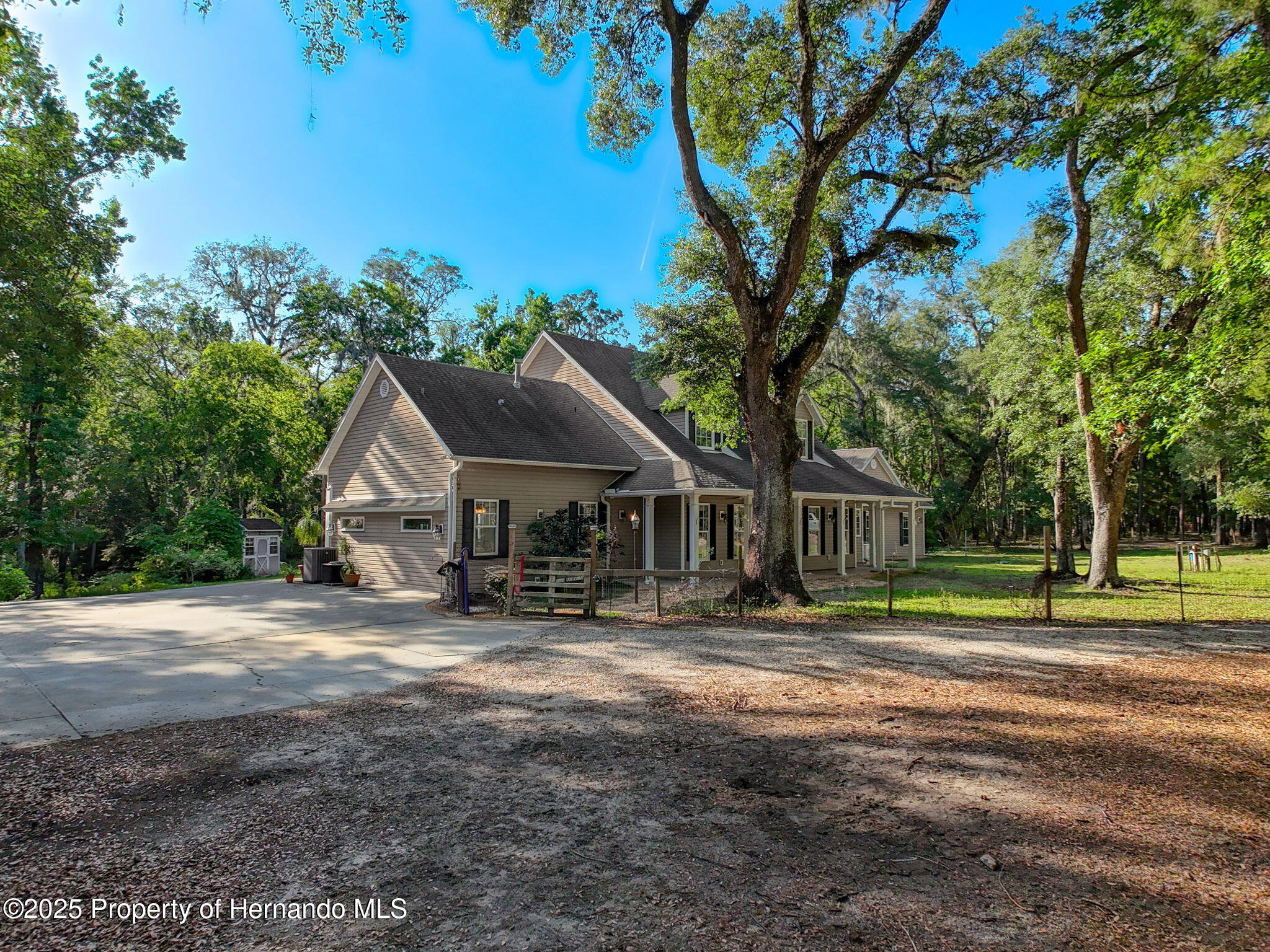 18308 Valor Path, Brooksville, Florida image 4