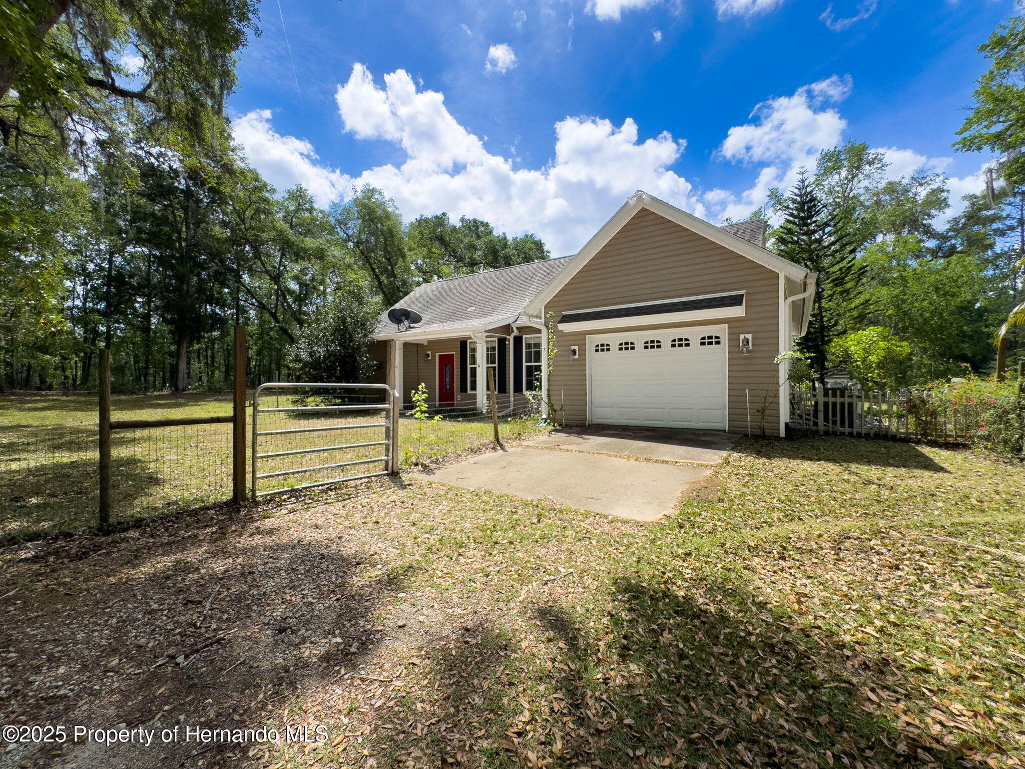 18308 Valor Path, Brooksville, Florida image 25