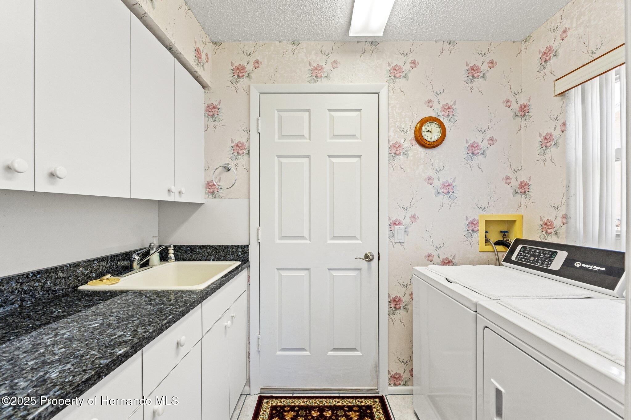 2069 Springmeadow Drive, Spring Hill, Florida image 23