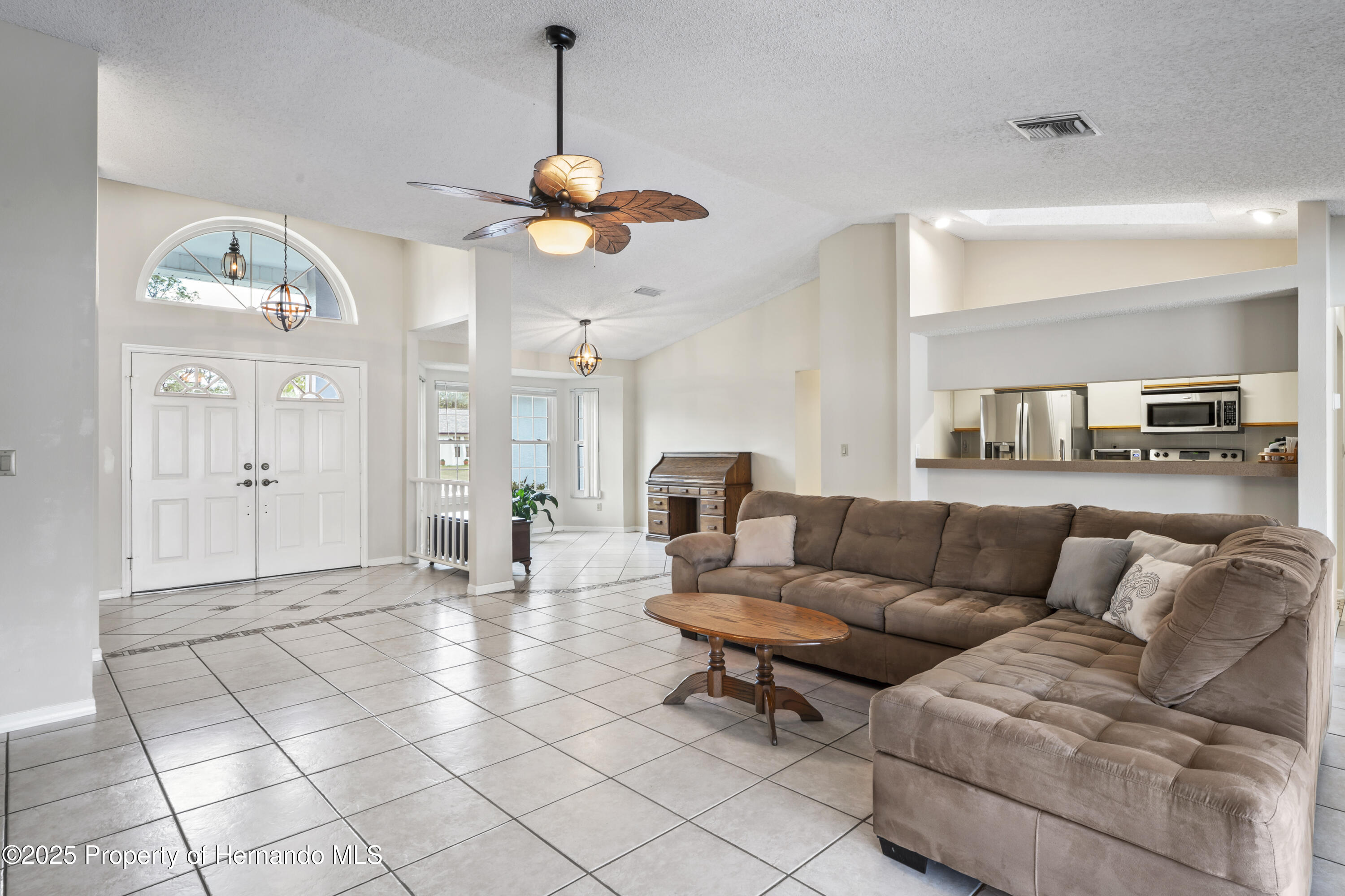 10235 Skyland Street, Spring Hill, Florida image 10