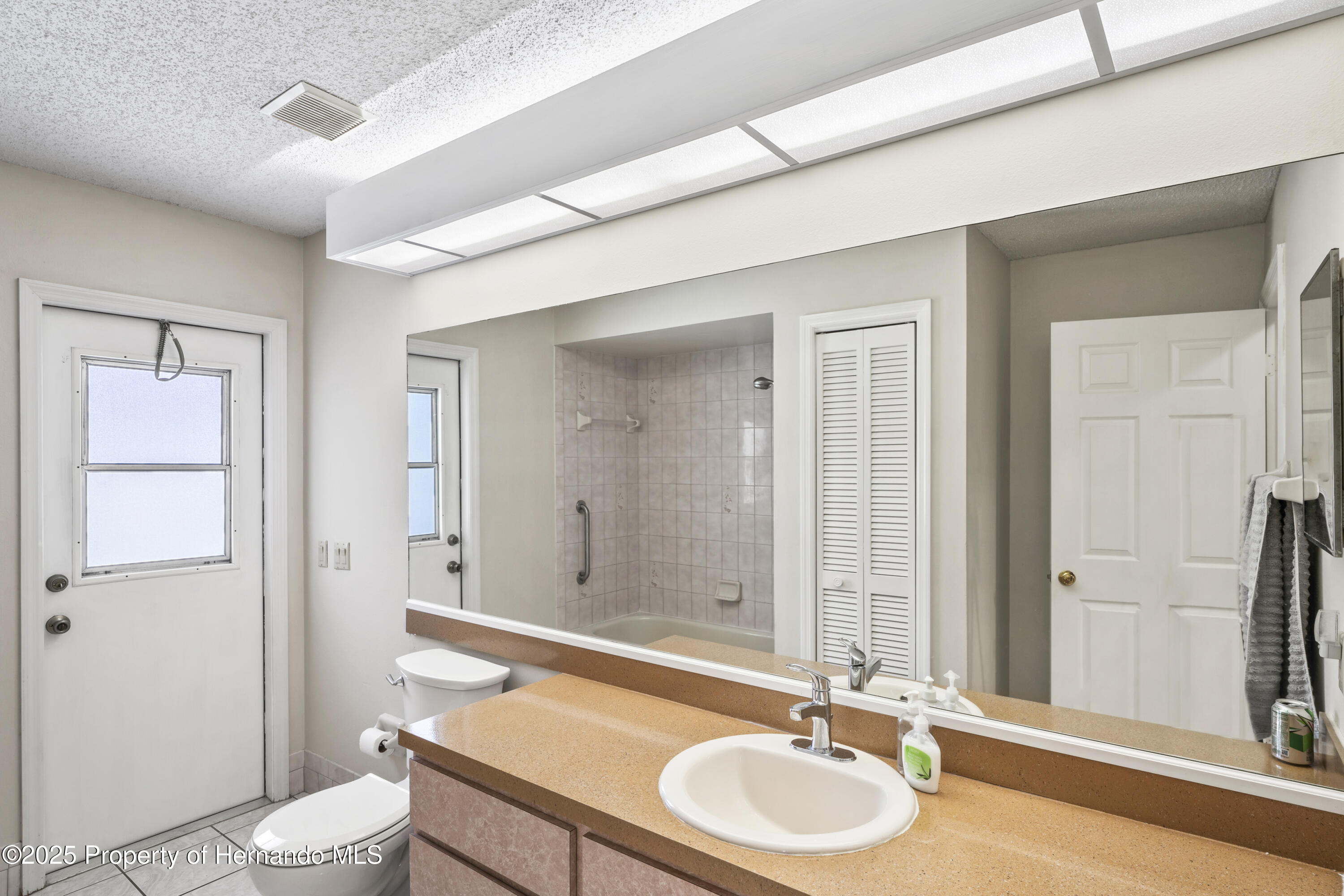 10235 Skyland Street, Spring Hill, Florida image 32