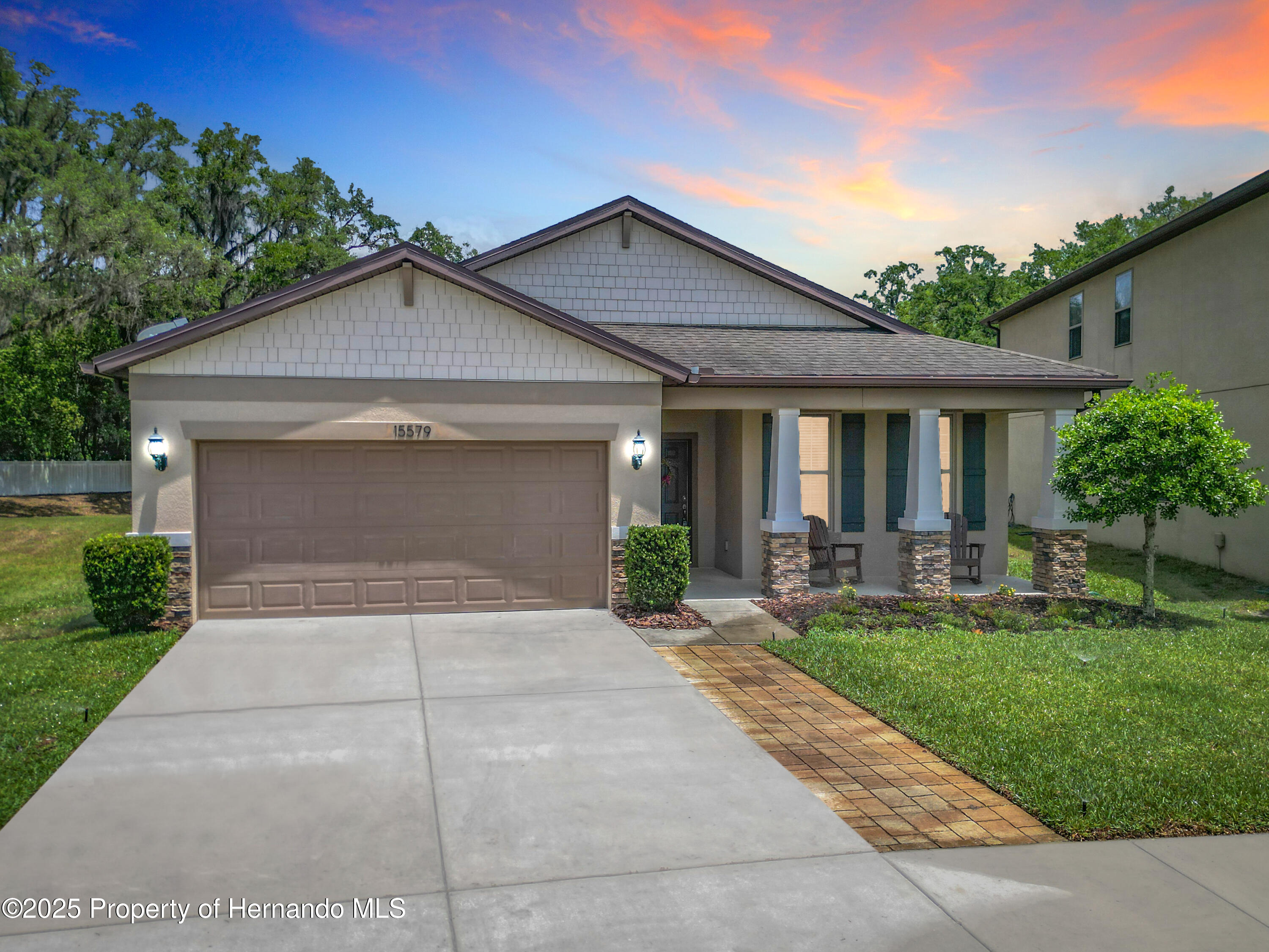 15579 Stone House Drive, Brooksville, Florida image 2