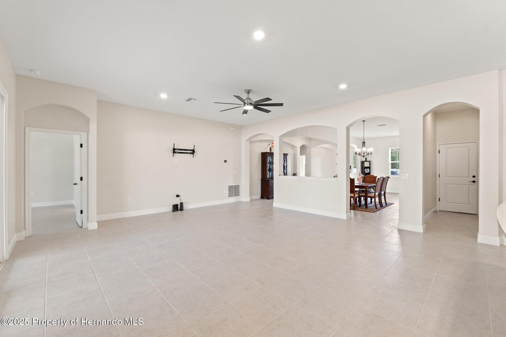 14421 Nonna Sky Drive, Spring Hill, Florida image 9