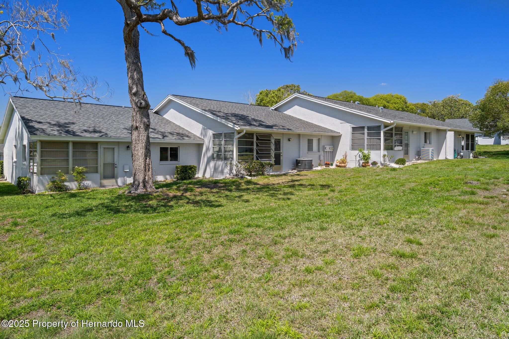 12505 Dearborn Drive, Hudson, Florida image 24