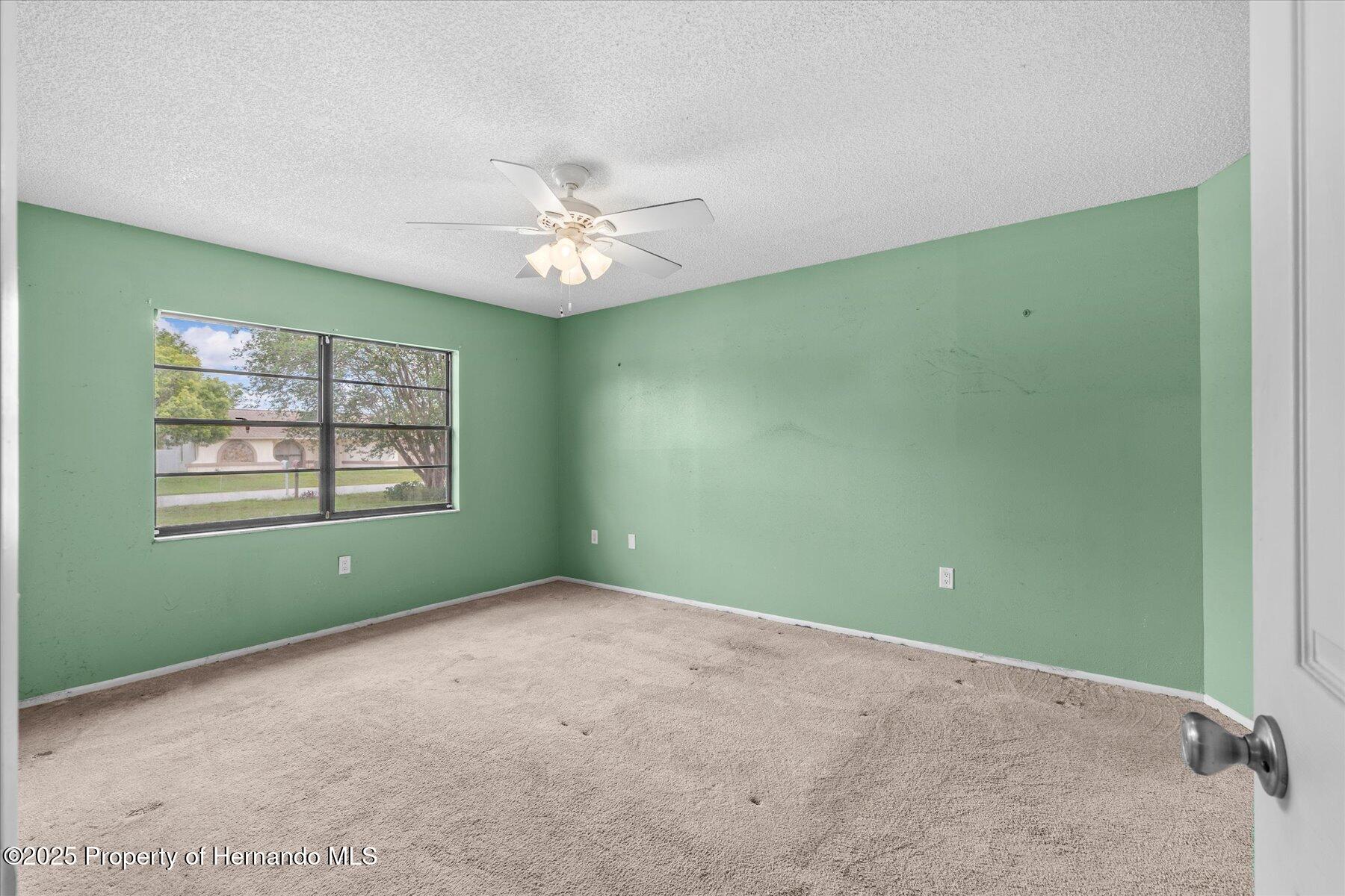 2450 Ambassador Avenue, Spring Hill, Florida image 15