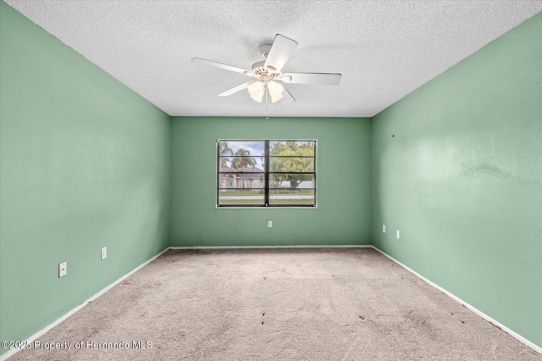 2450 Ambassador Avenue, Spring Hill, Florida image 17