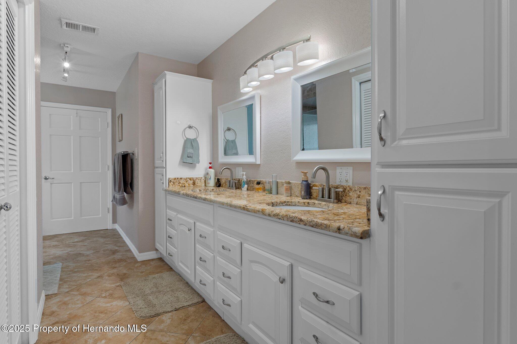 6475 Laurel Oak Drive, Spring Hill, Florida image 44