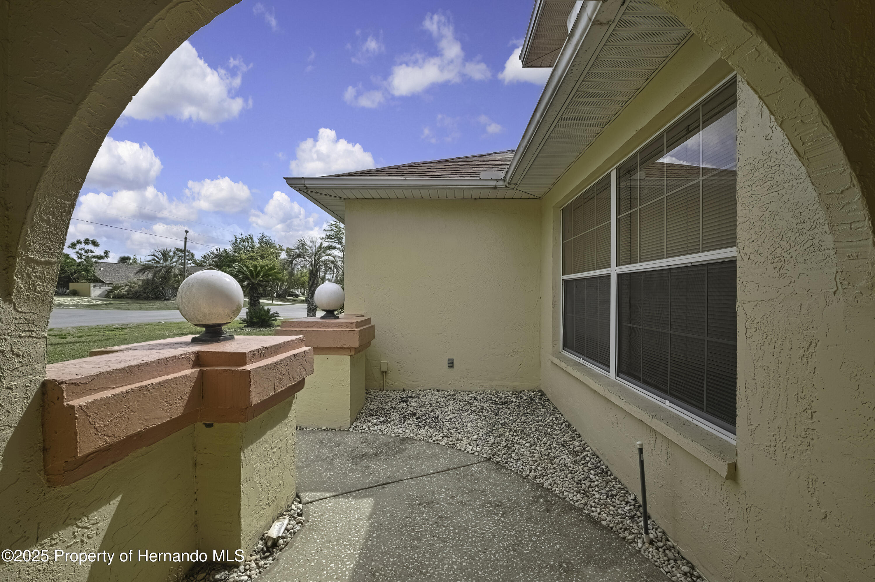 10412 Ireland Street, Spring Hill, Florida image 4