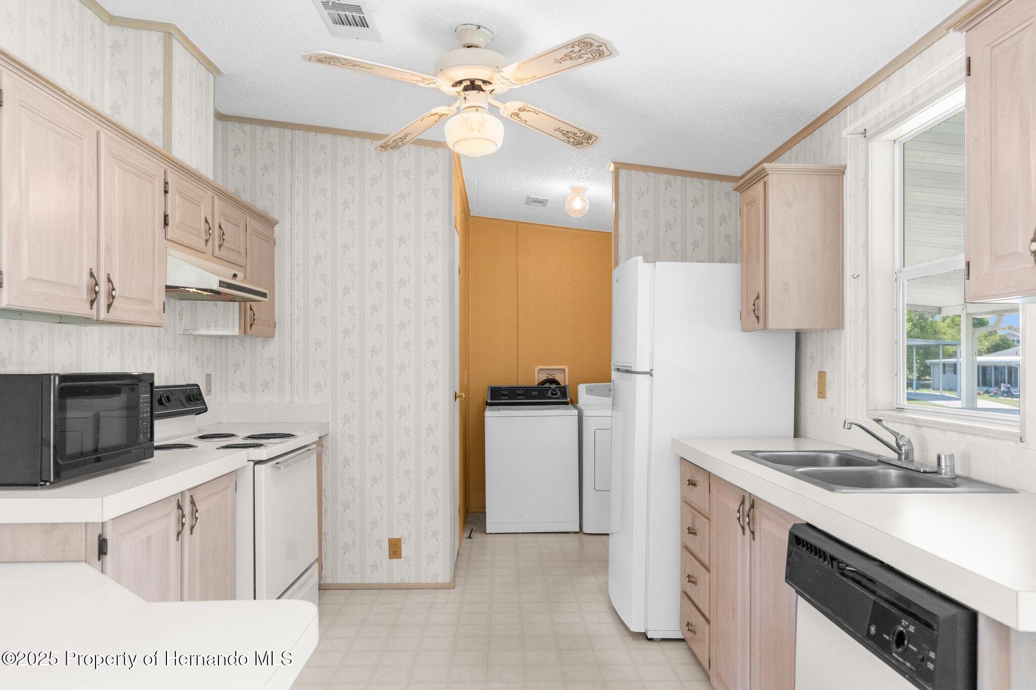 14911 Rialto Avenue, Brooksville, Florida image 13