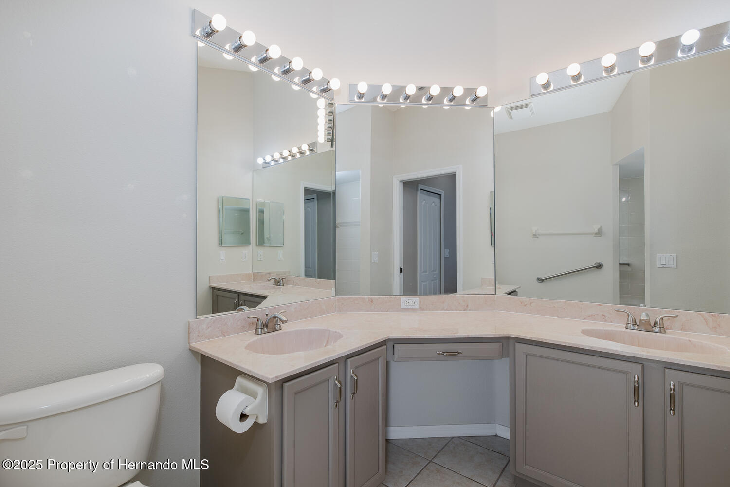 284 Quane Avenue, Spring Hill, Florida image 32