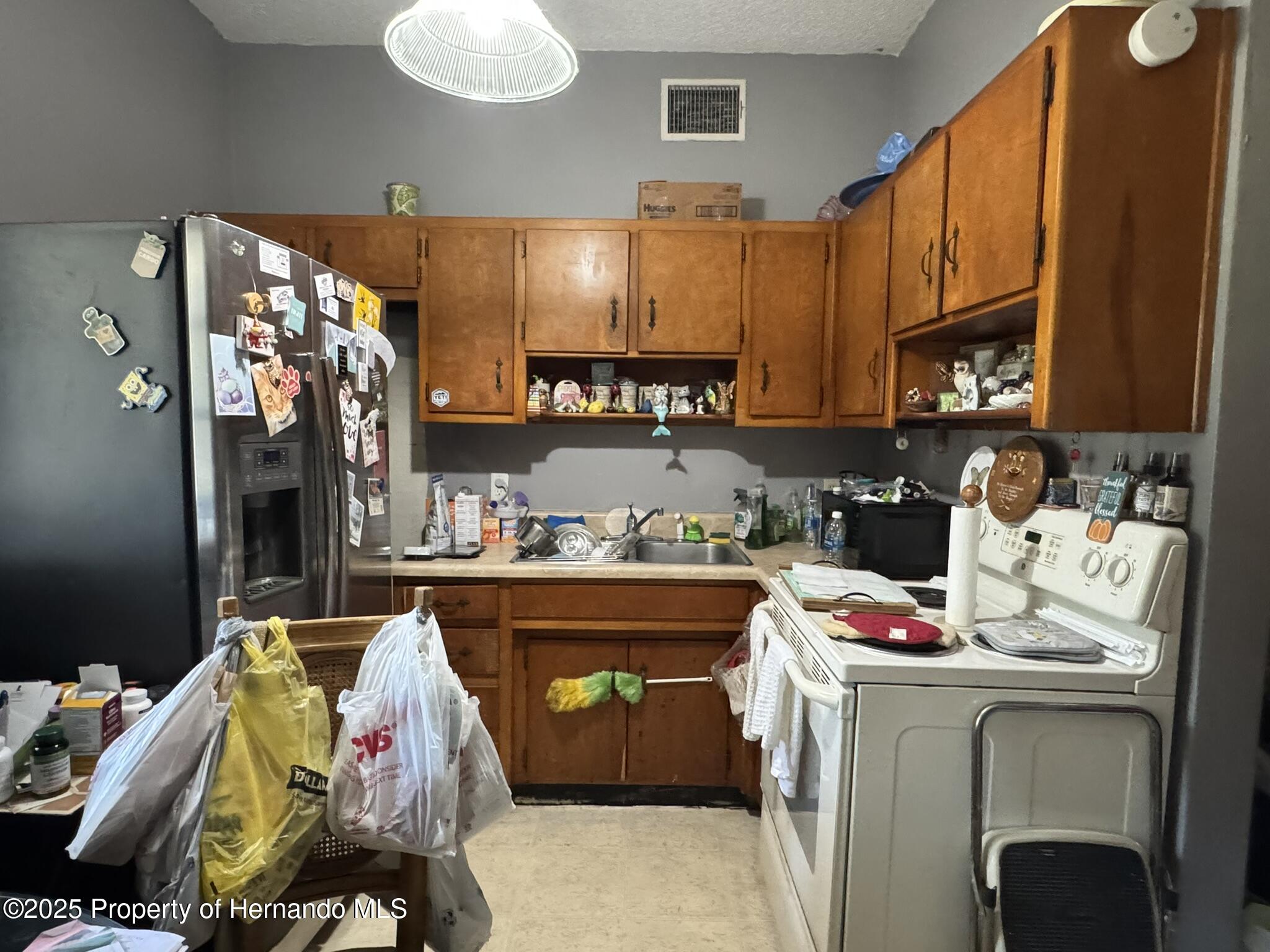 6013 Idle A While Circle, Dade City, Florida image 6