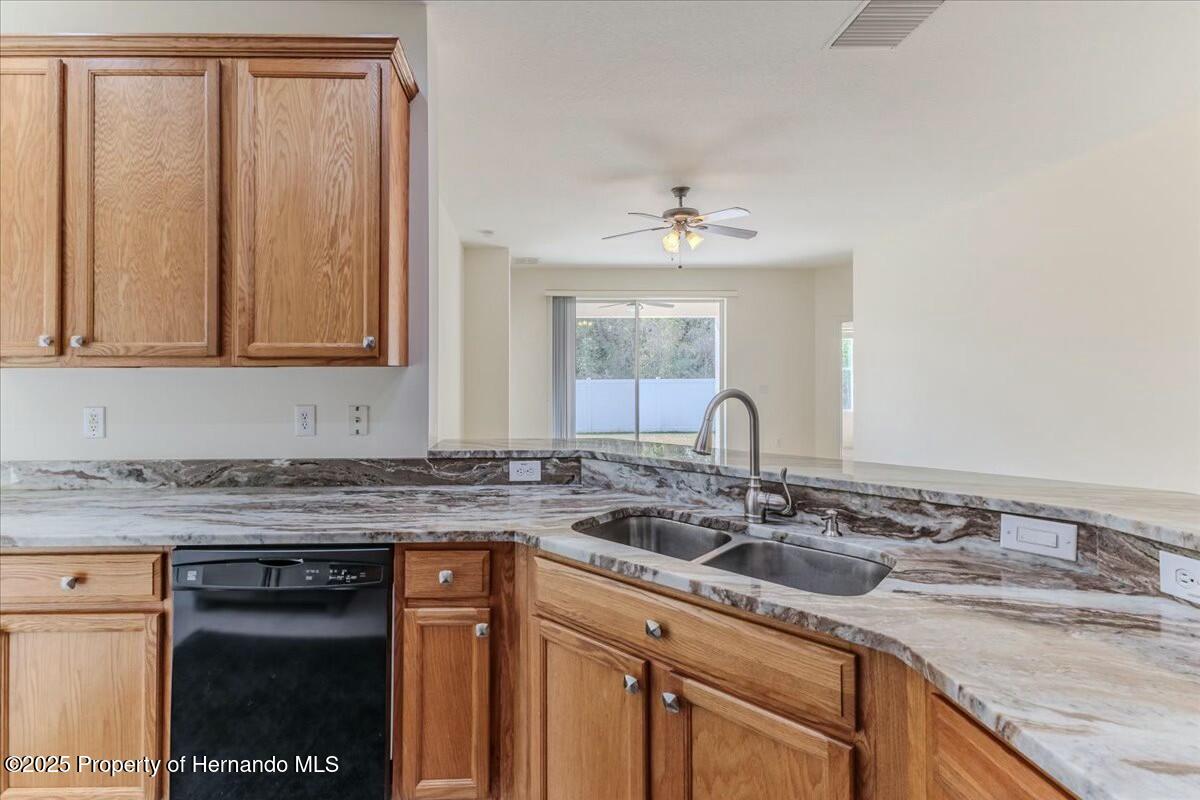 109 Fairmont Drive, Spring Hill, Florida image 13