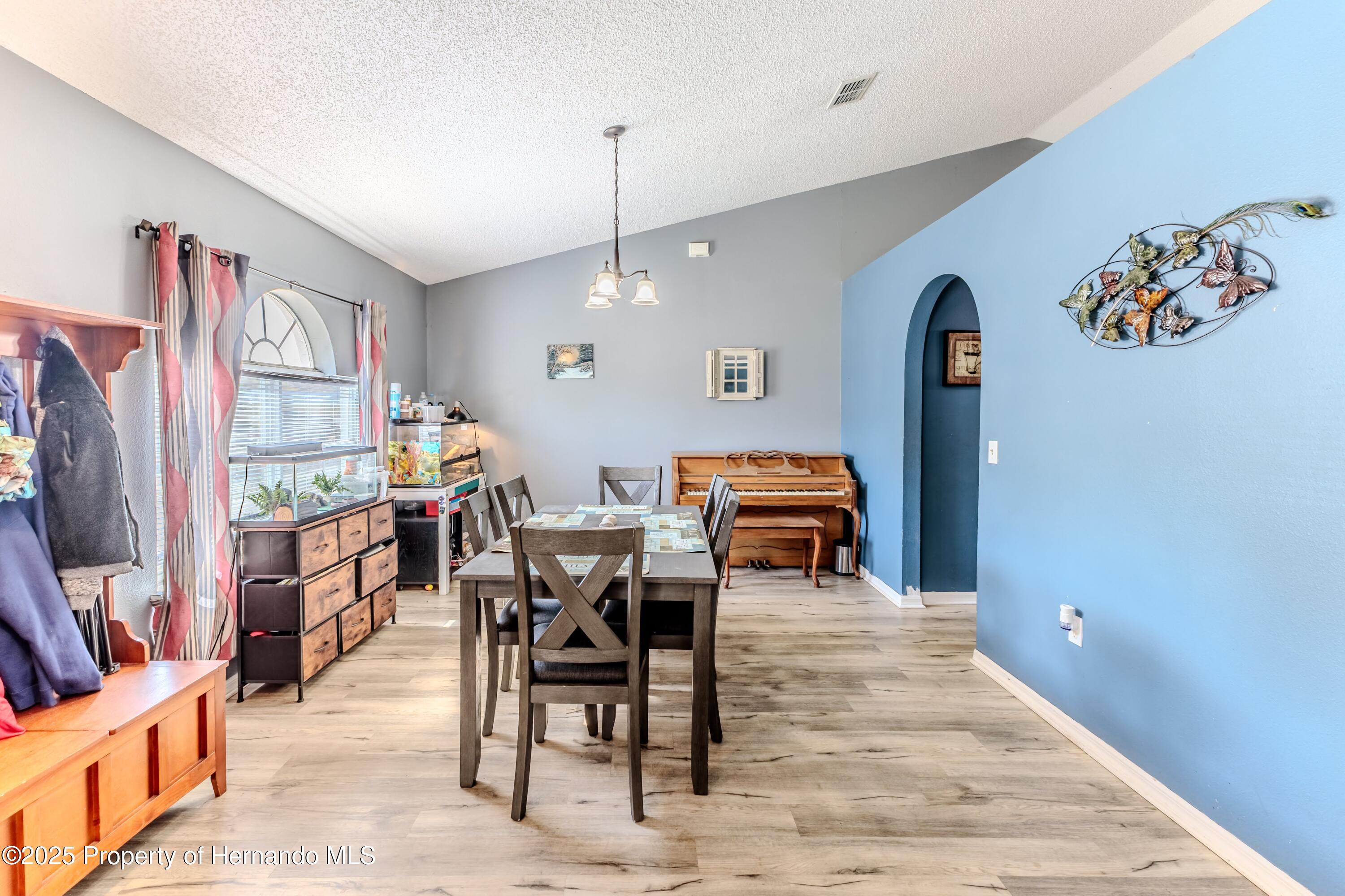 2373 Ainsworth Avenue, Spring Hill, Florida image 10