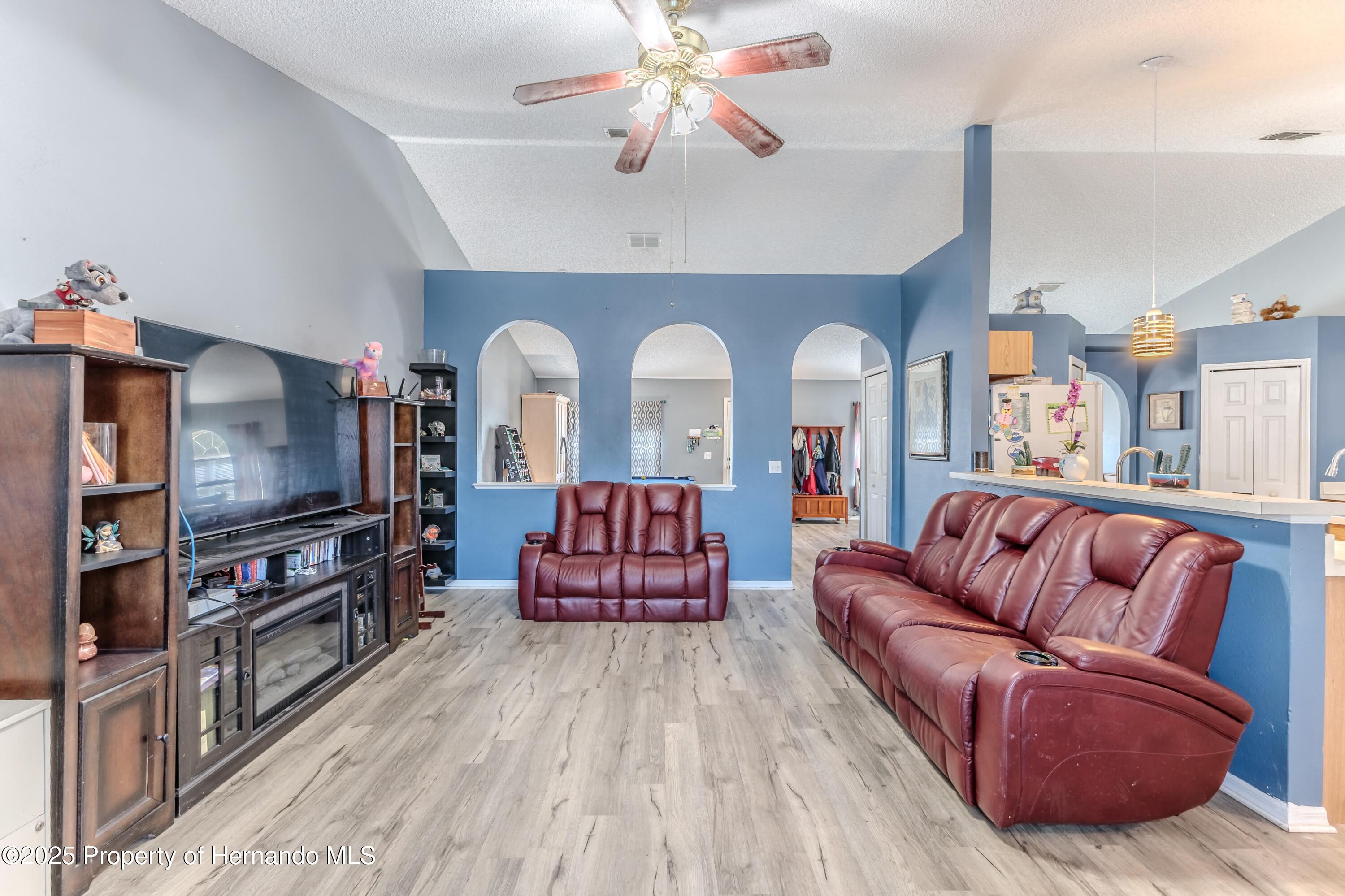 2373 Ainsworth Avenue, Spring Hill, Florida image 18