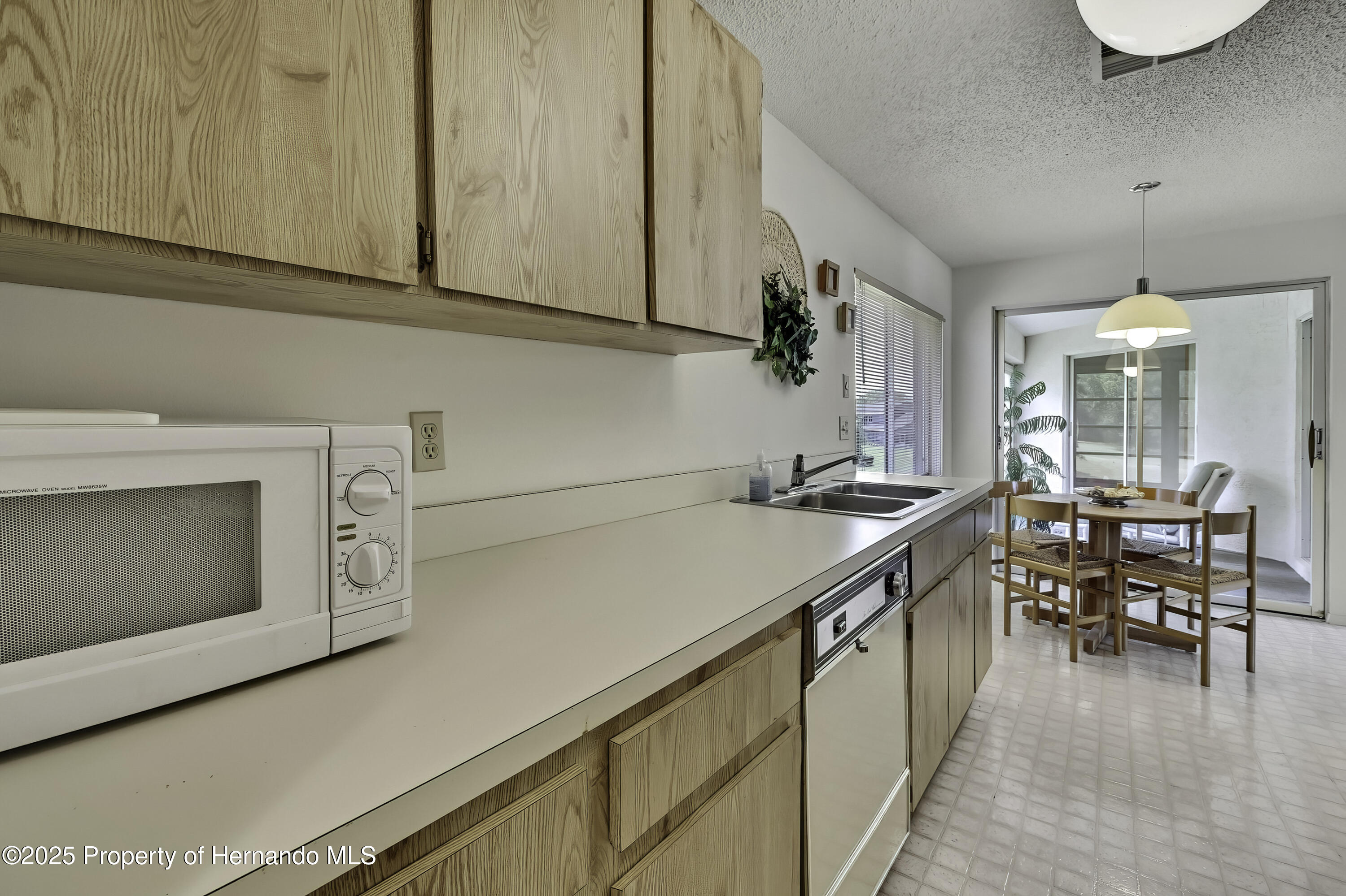 7644 St Andrews Boulevard, Weeki Wachee, Florida image 14