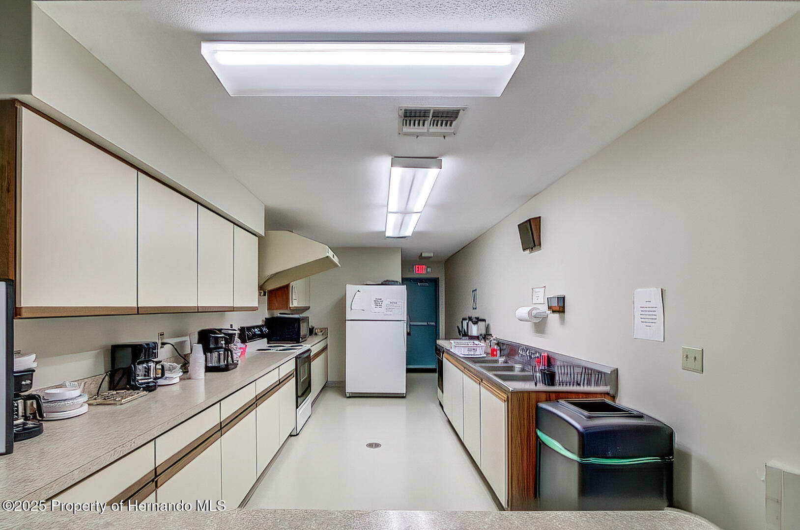 7644 St Andrews Boulevard, Weeki Wachee, Florida image 28