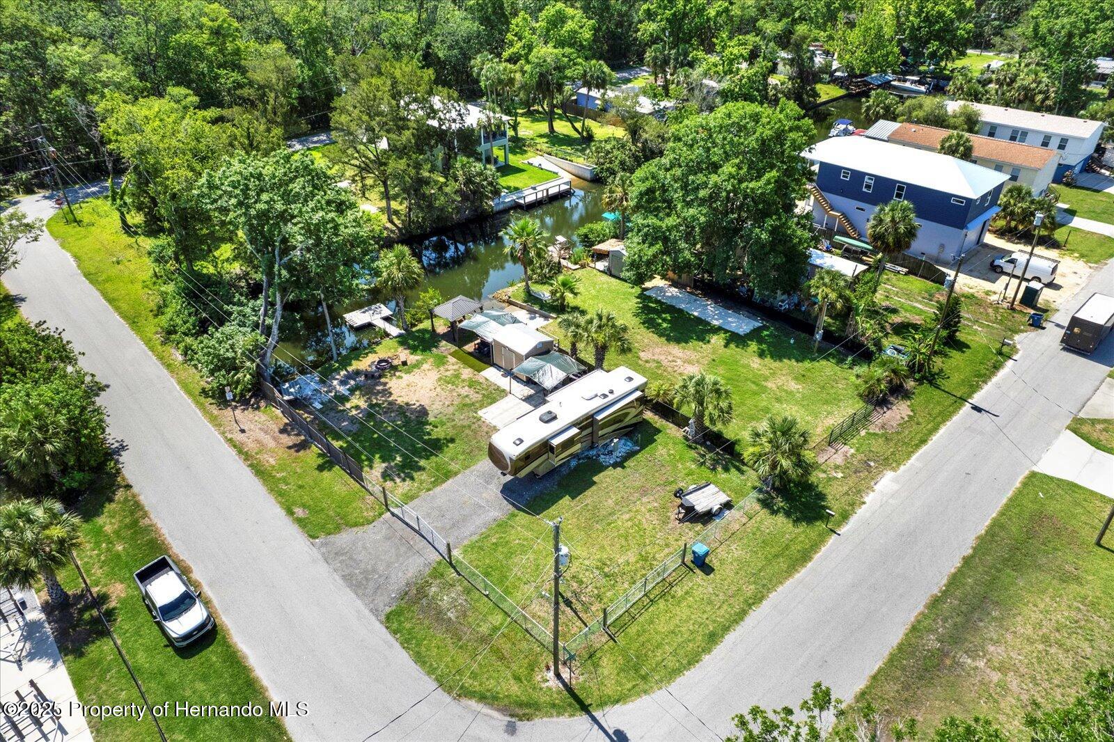 6230 Island Drive, Weeki Wachee, Florida image 2