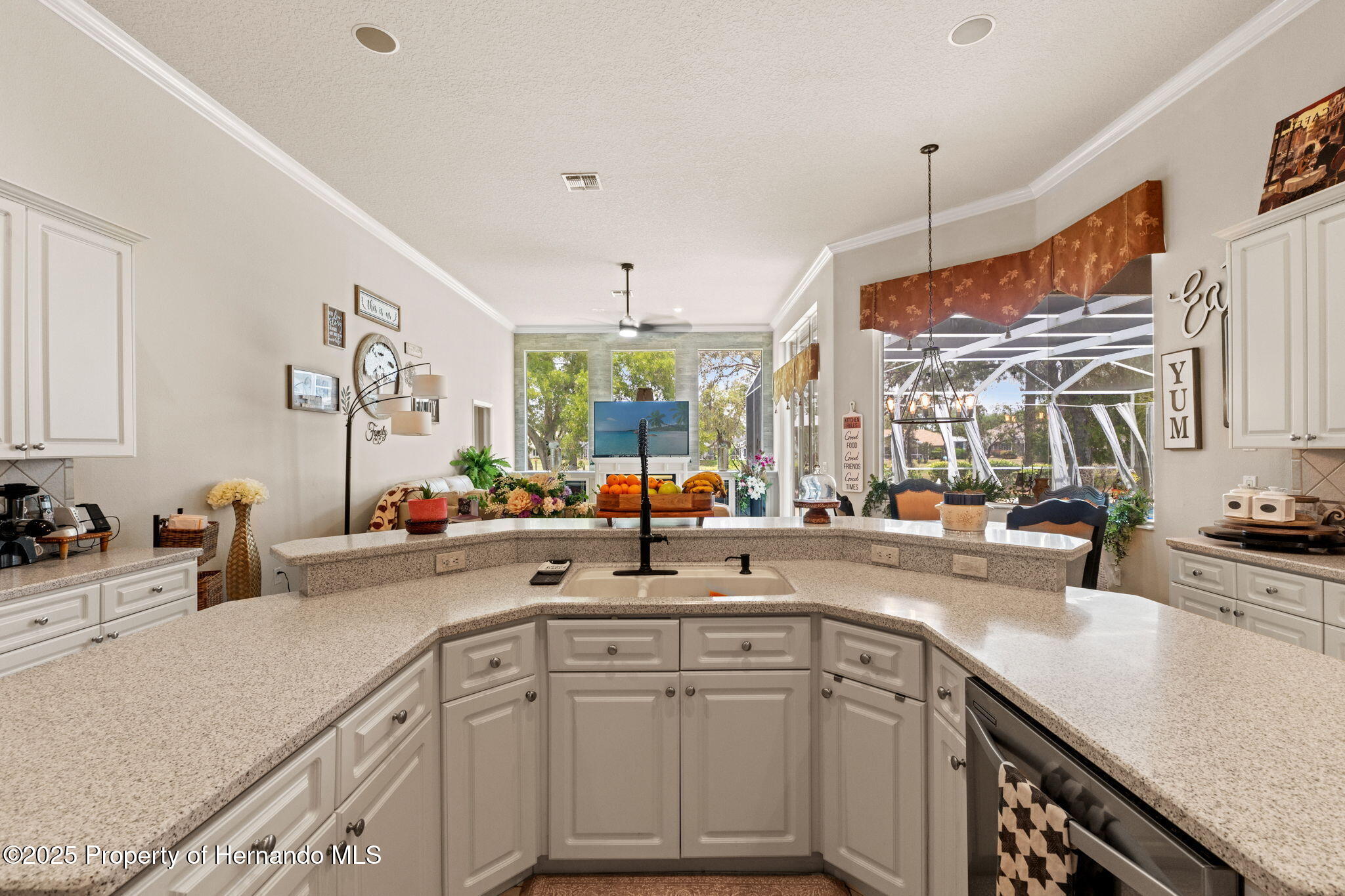 9245 Grand Cypress Drive, Weeki Wachee, Florida image 45