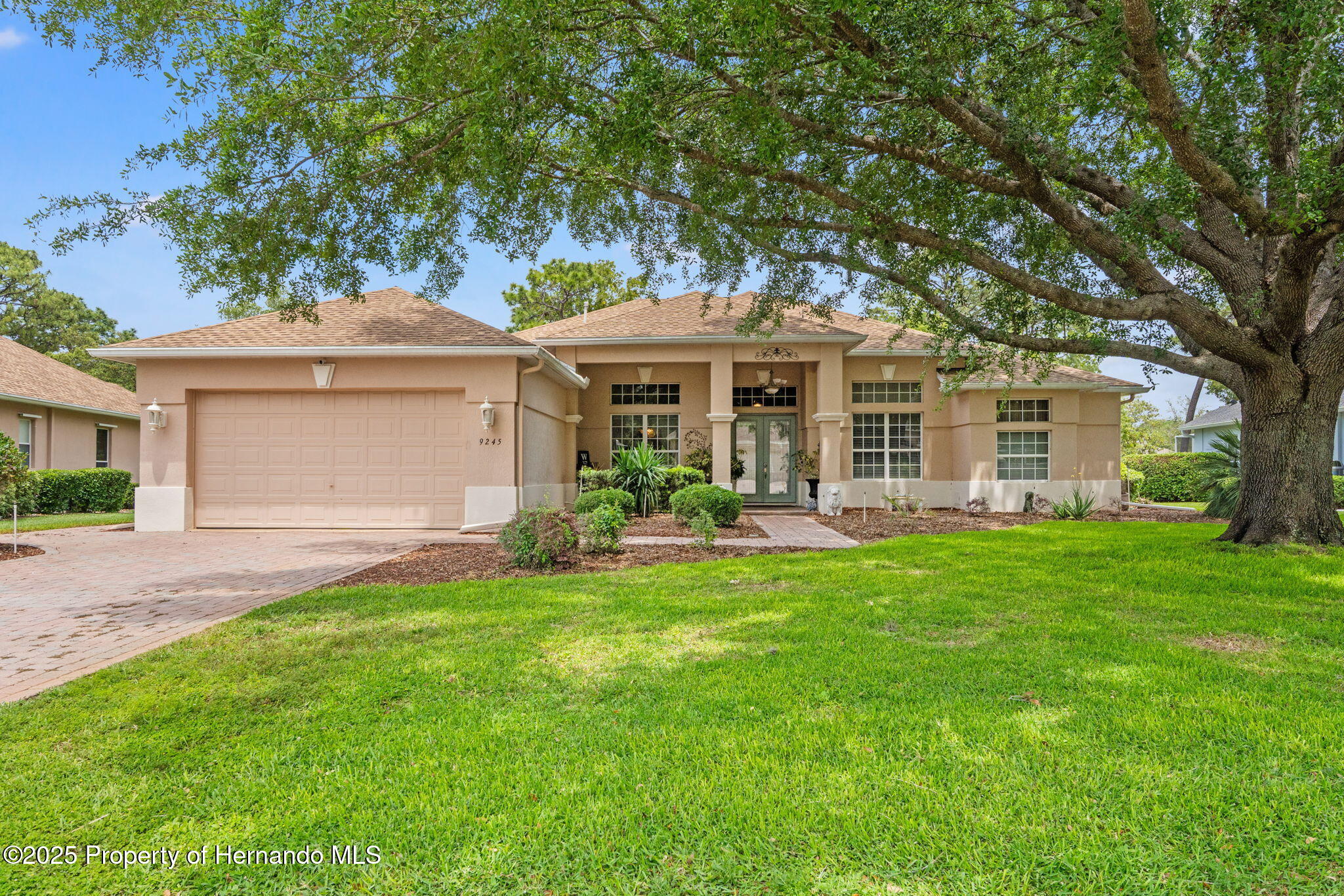 9245 Grand Cypress Drive, Weeki Wachee, Florida image 4