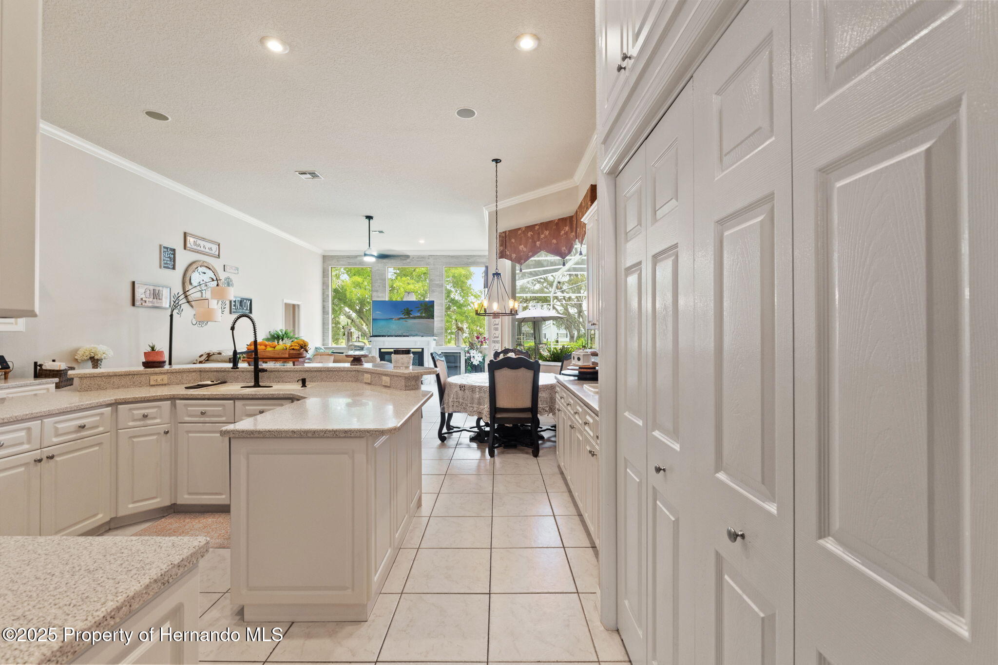 9245 Grand Cypress Drive, Weeki Wachee, Florida image 40