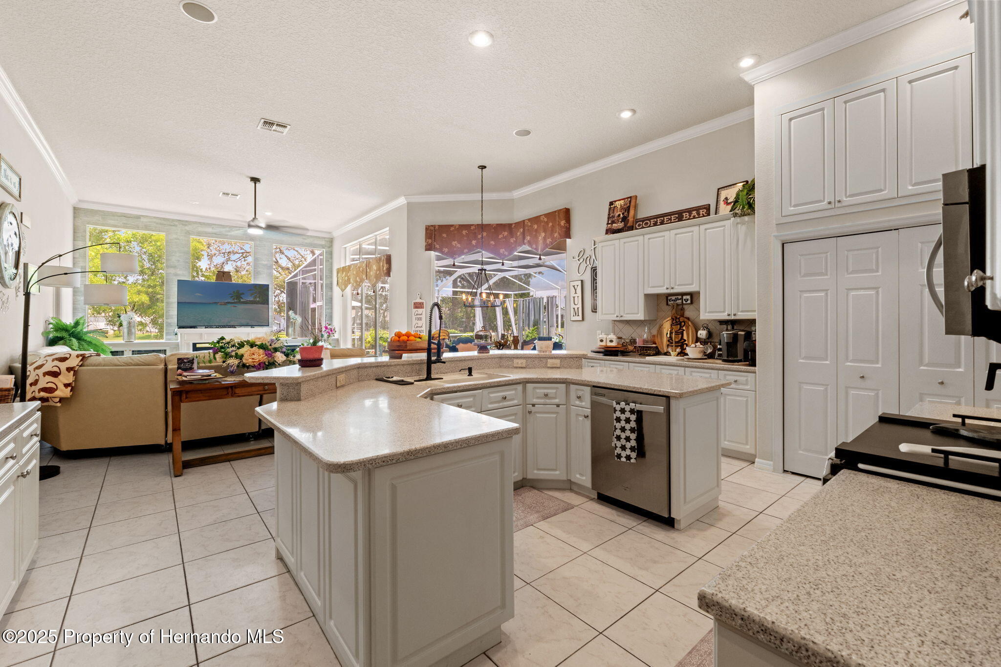9245 Grand Cypress Drive, Weeki Wachee, Florida image 44