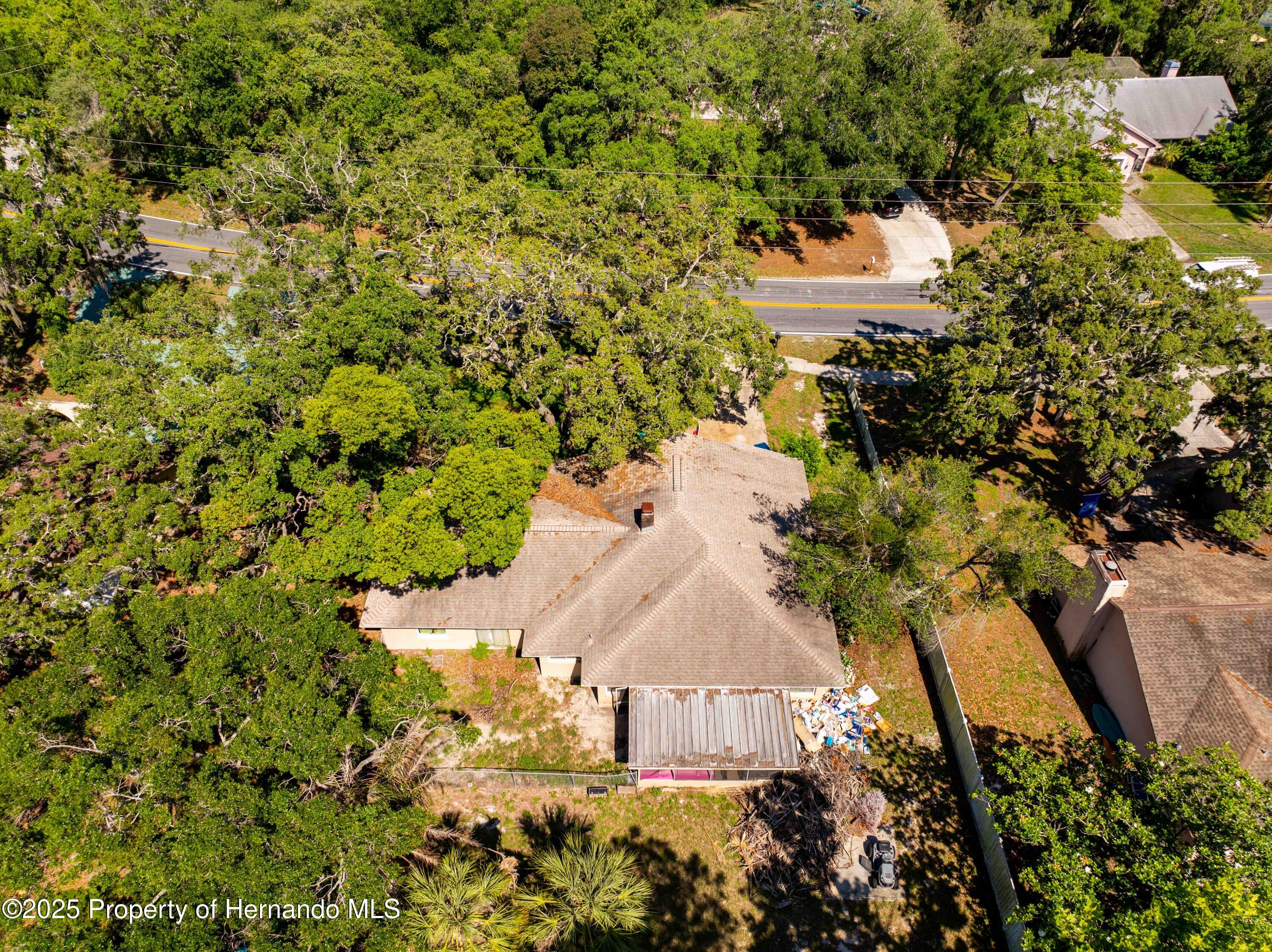 577 Waterfall Drive, Spring Hill, Florida image 7