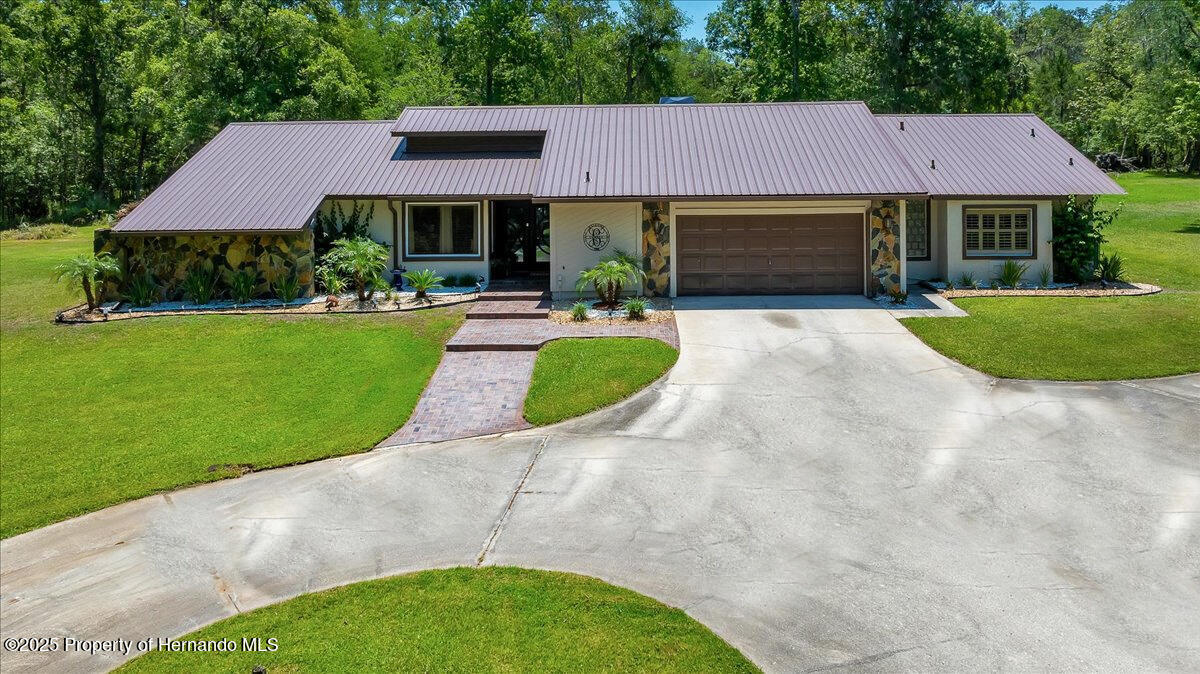21000 Exeter Court, Brooksville, Florida image 3