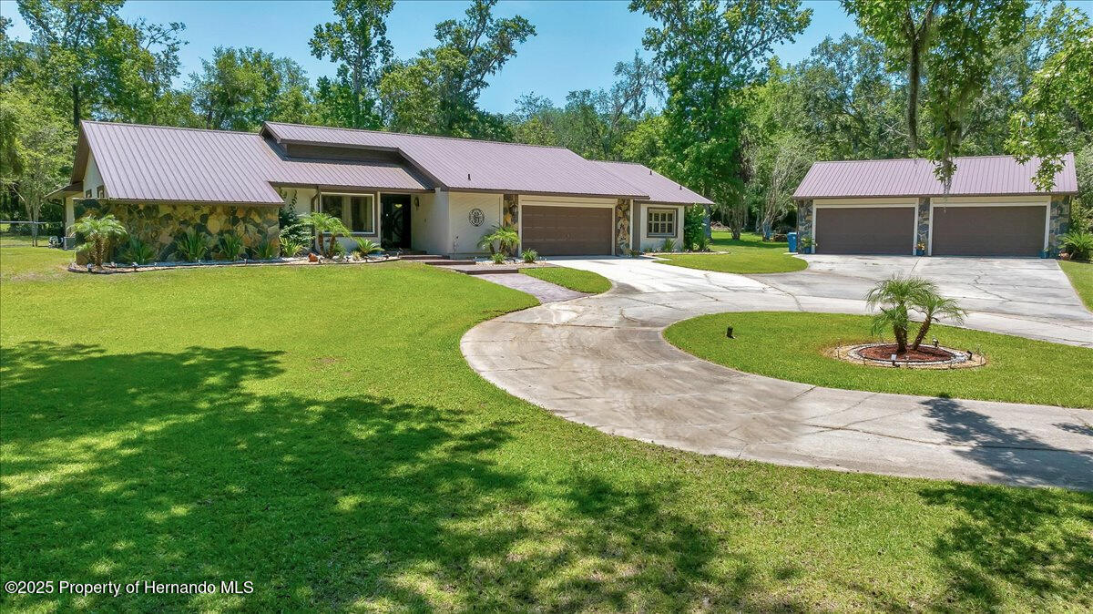 21000 Exeter Court, Brooksville, Florida image 2