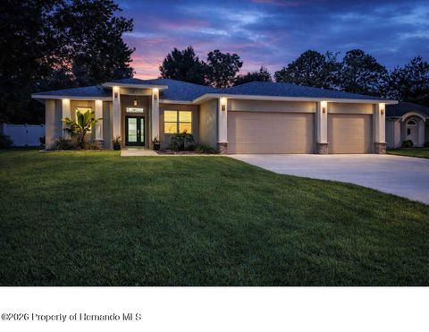 Homes For Sale - 8 Hibiscus Court<br/> Homosassa, FL 34446